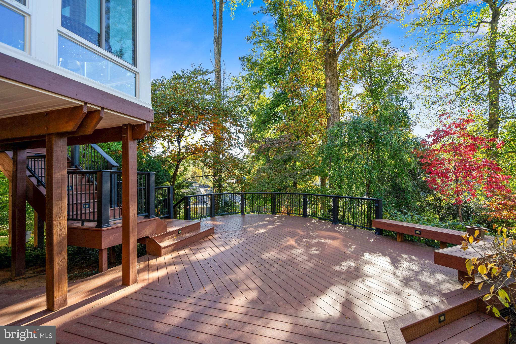 COUNTRY CLUB HILLS - Residential