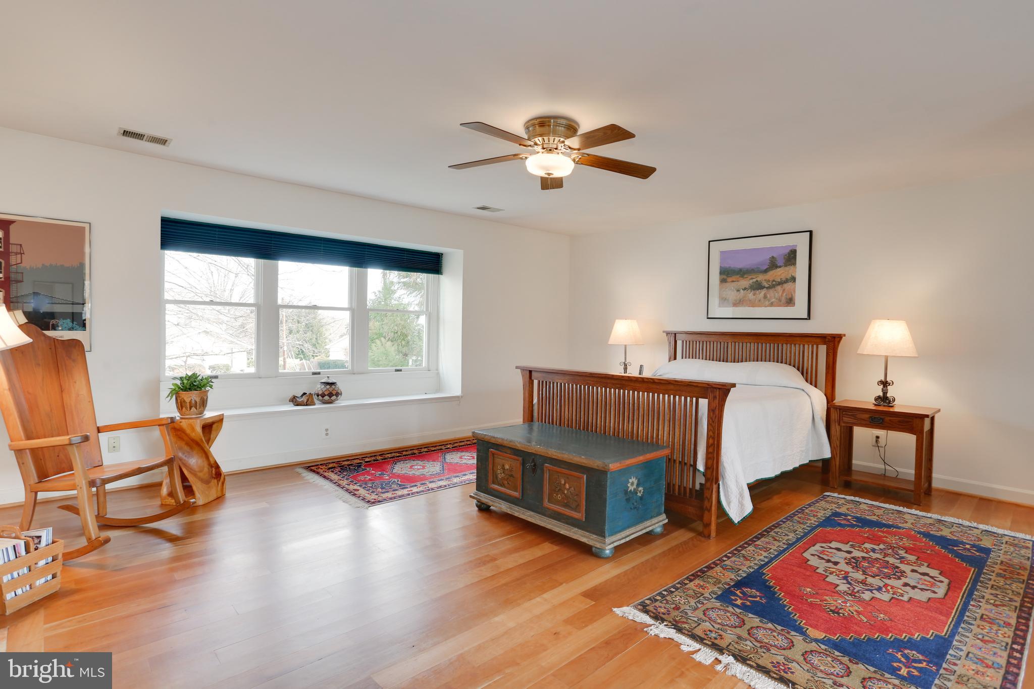 COUNTRY CLUB HILLS - Residential