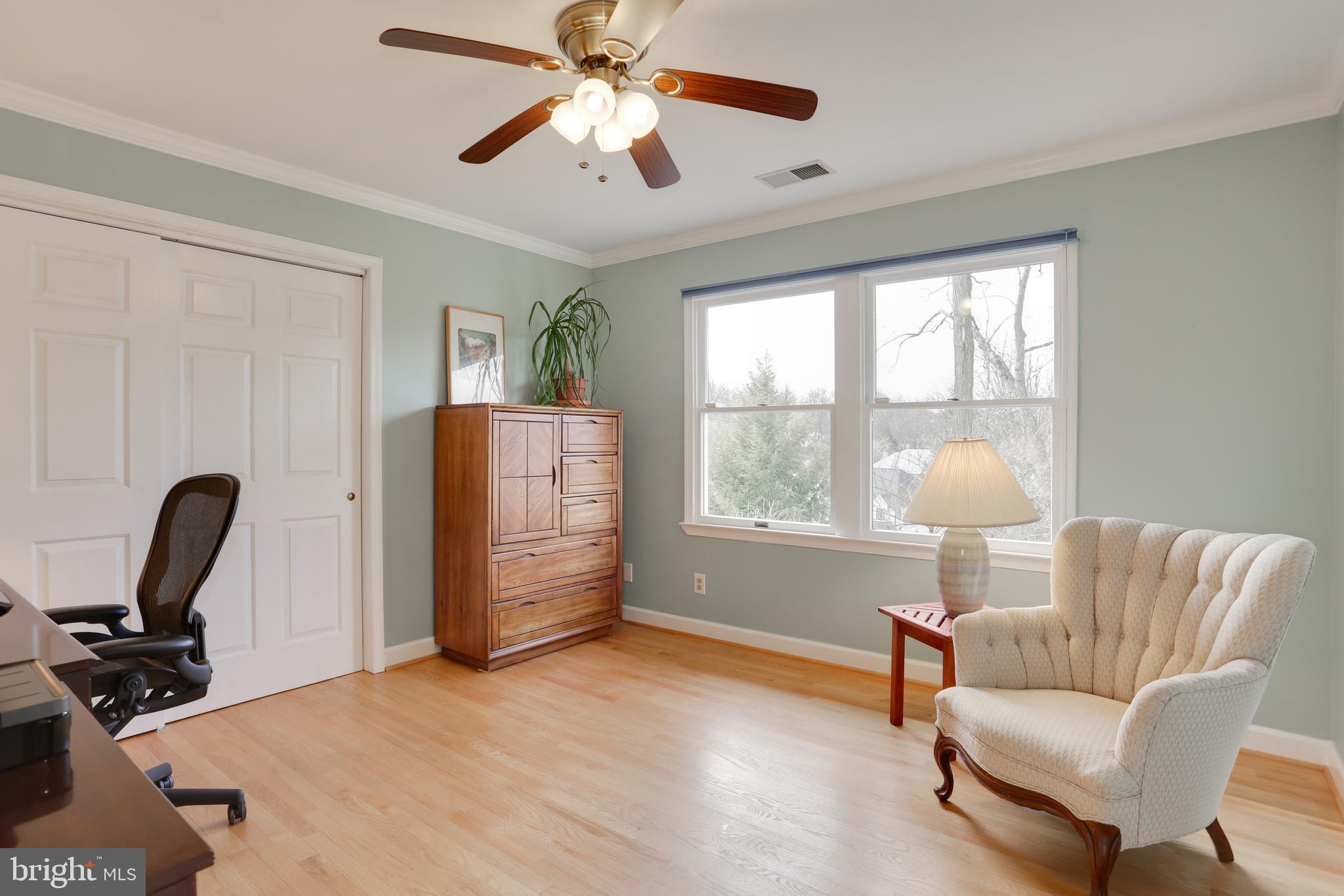 COUNTRY CLUB HILLS - Residential