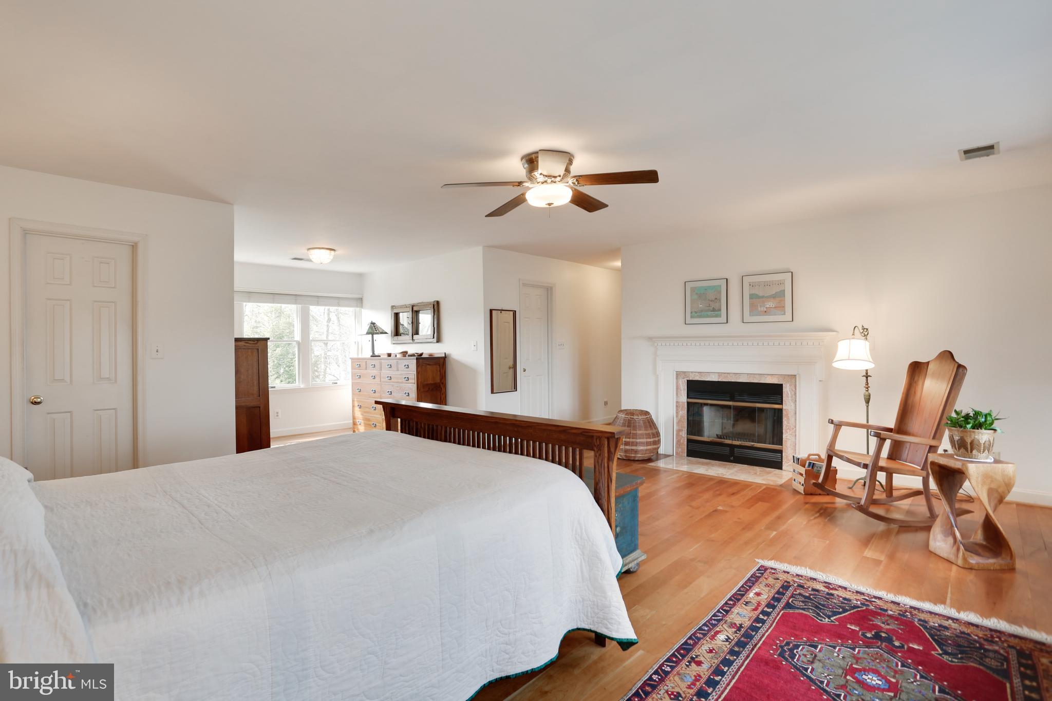 COUNTRY CLUB HILLS - Residential