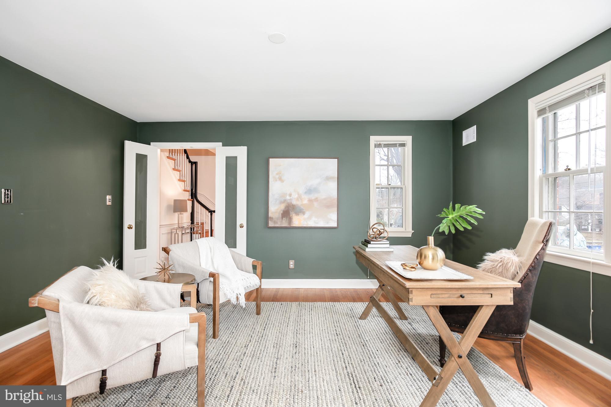 WHITEHALL MANOR - Residential