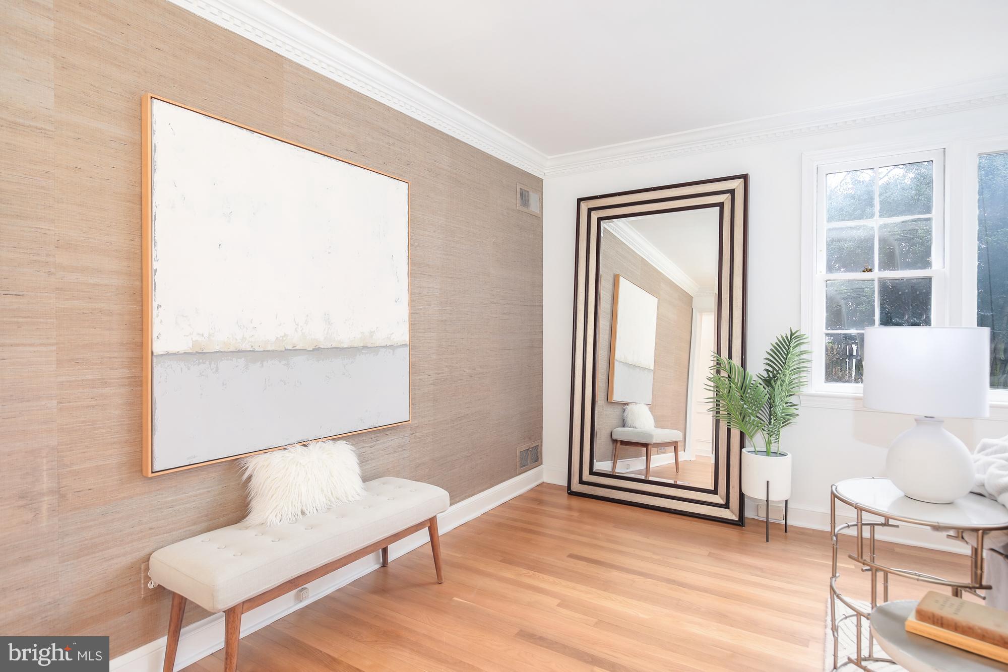 WHITEHALL MANOR - Residential