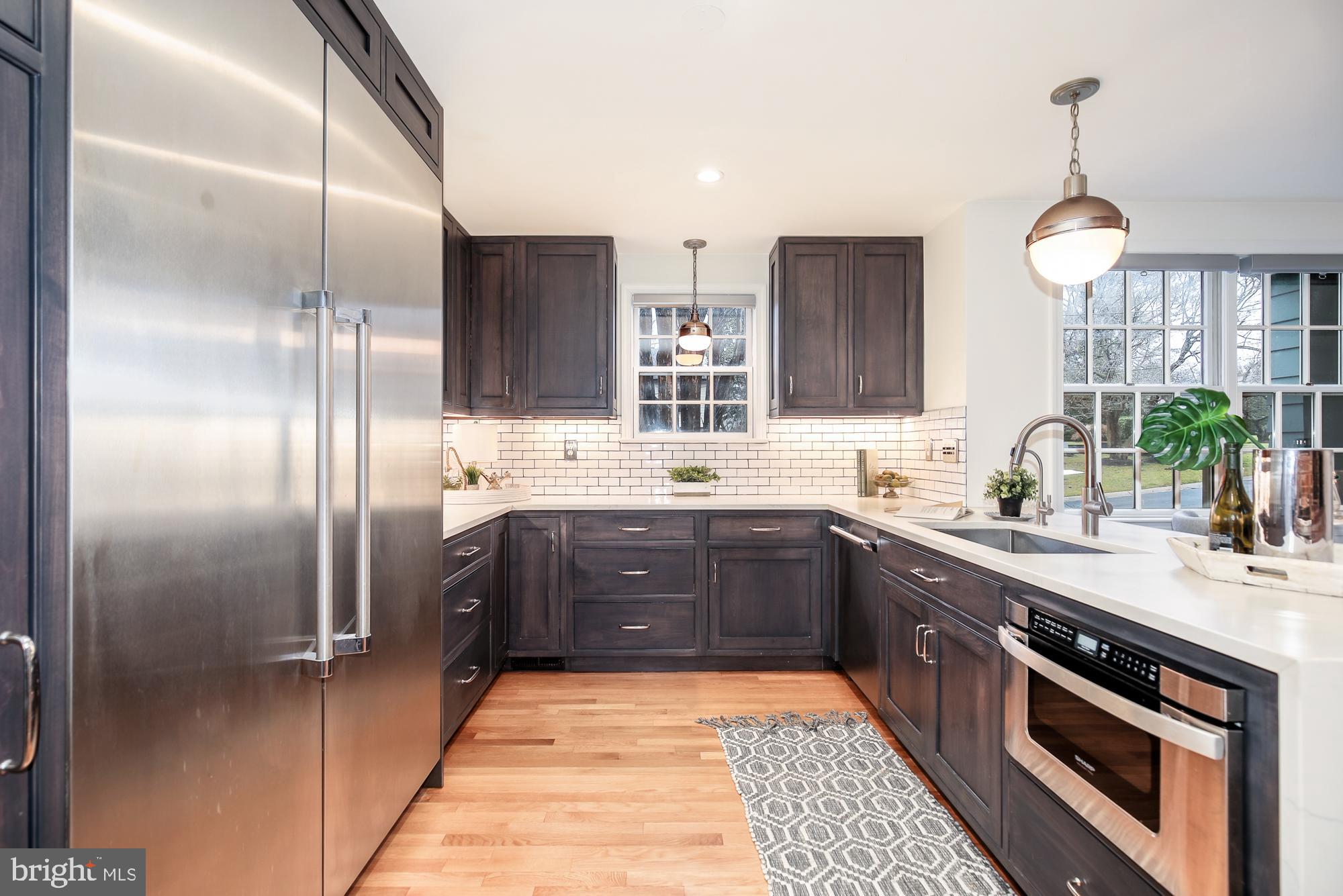 WHITEHALL MANOR - Residential