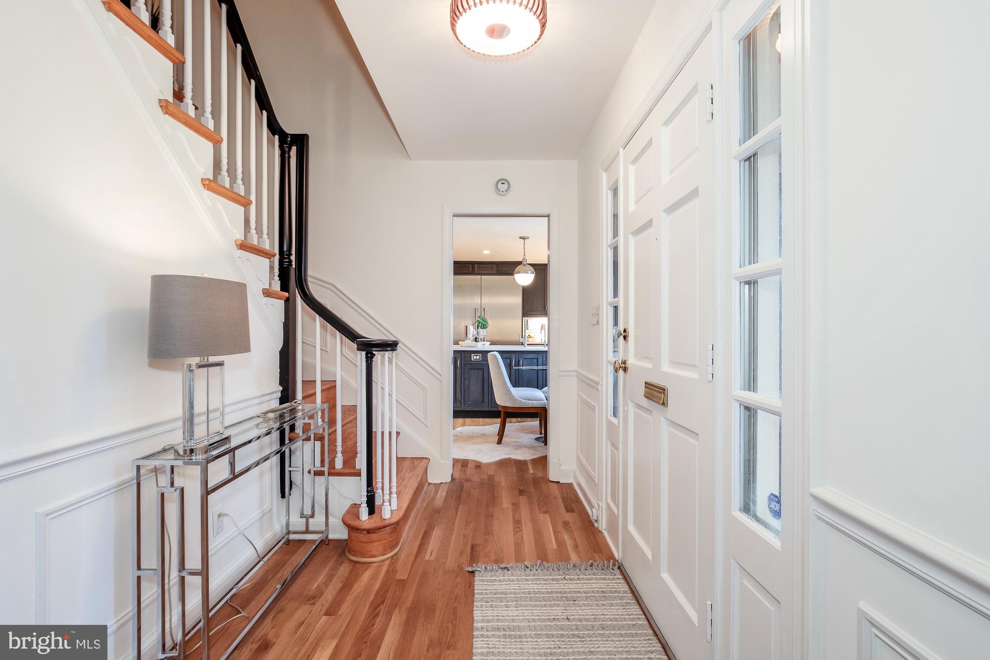 WHITEHALL MANOR - Residential