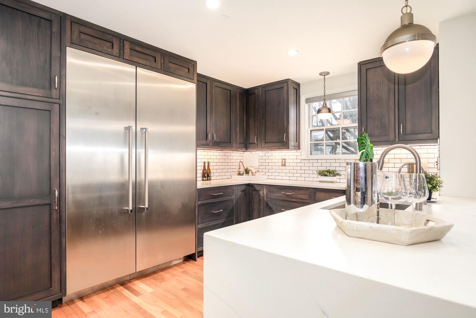 WHITEHALL MANOR - Residential