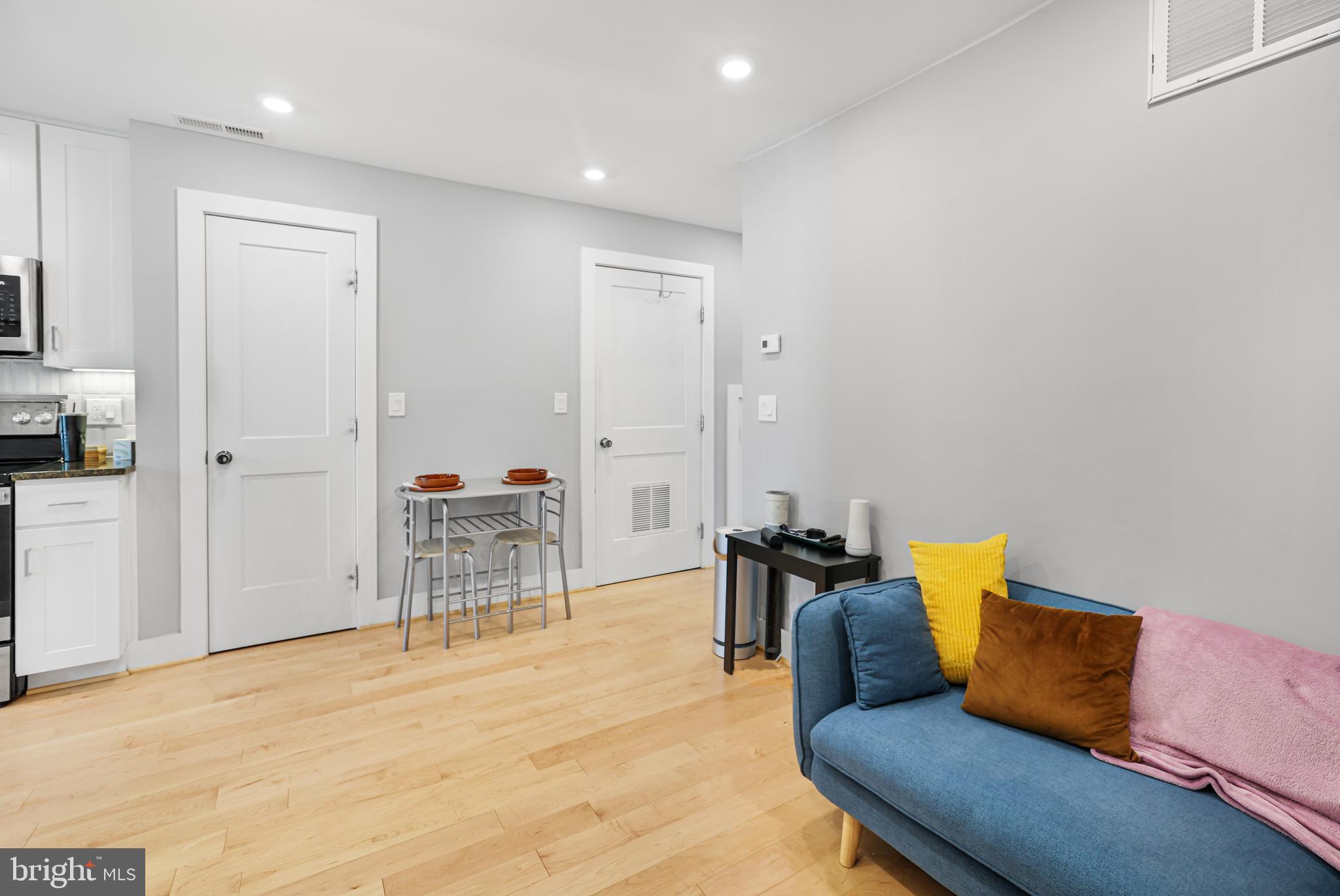 833 19TH STREET NE 1