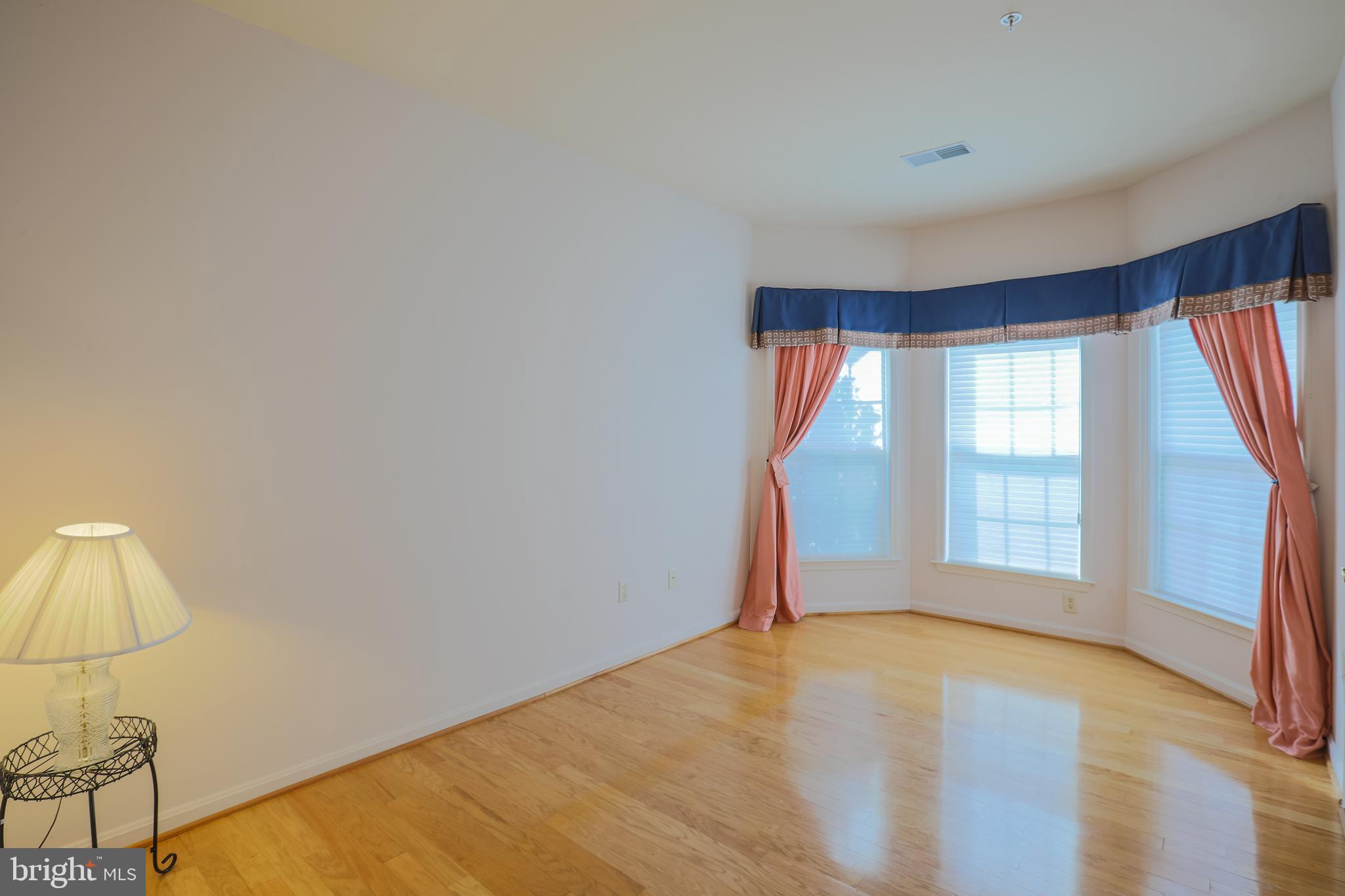 HICKORY CREST - Residential