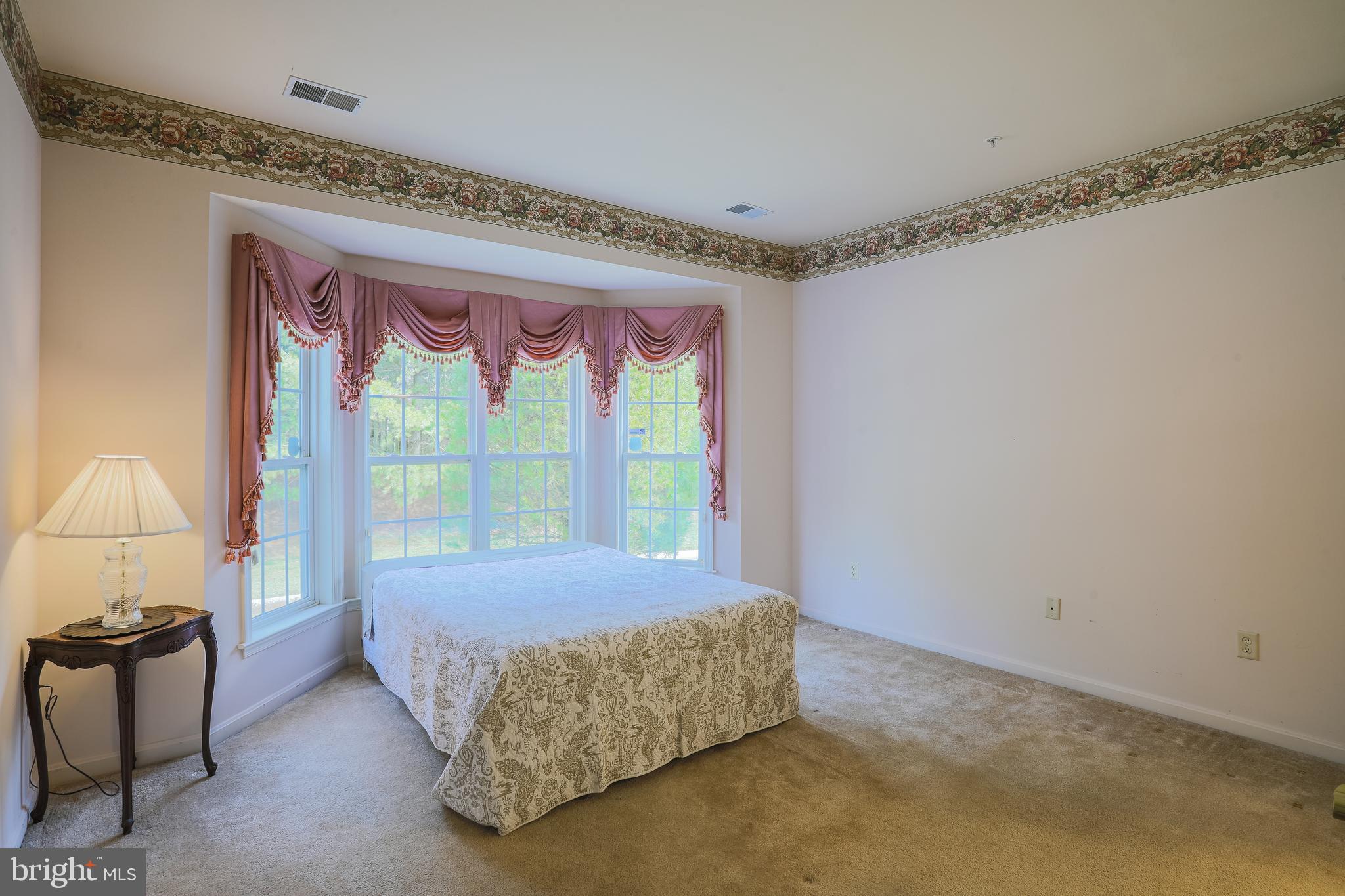 HICKORY CREST - Residential