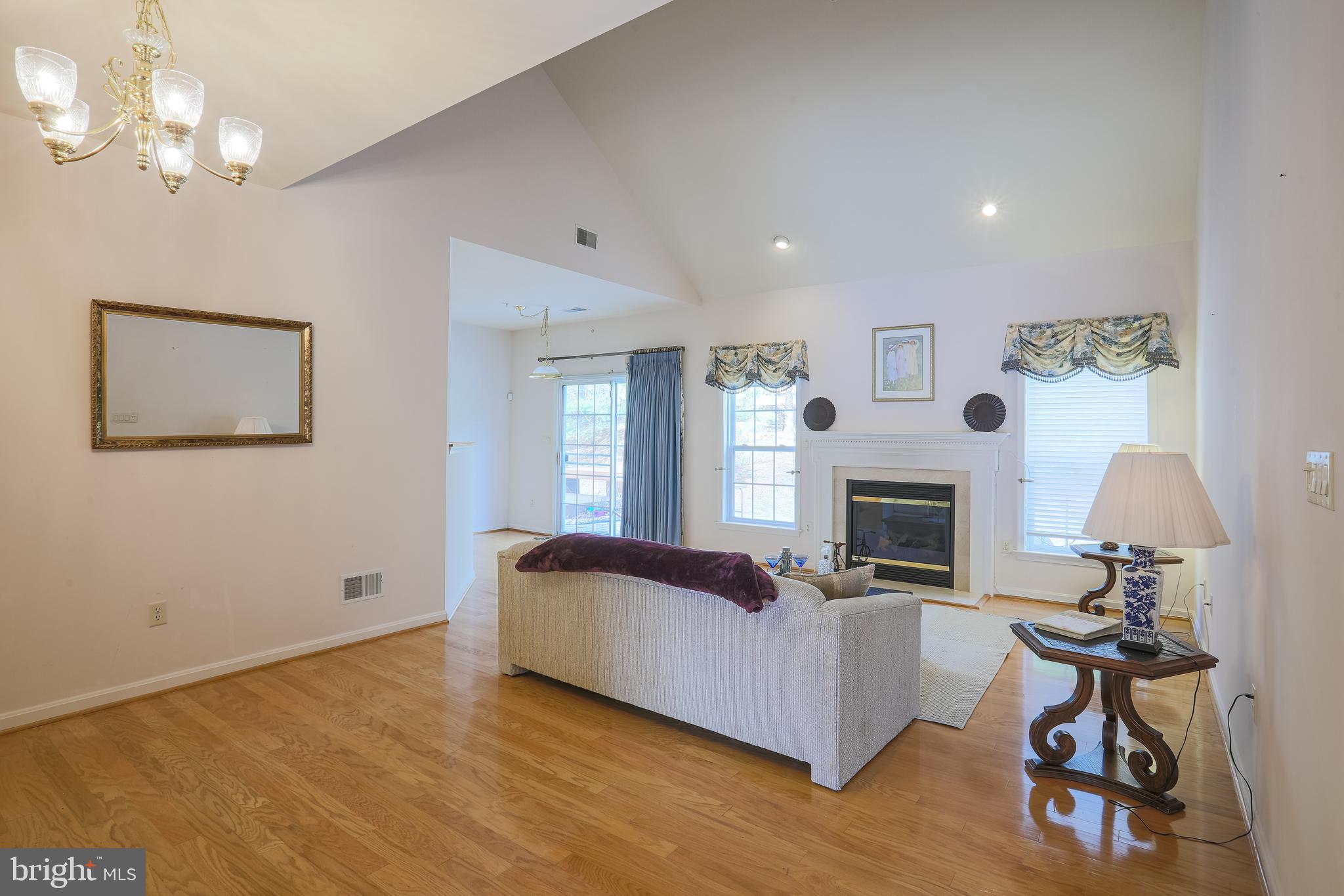 HICKORY CREST - Residential