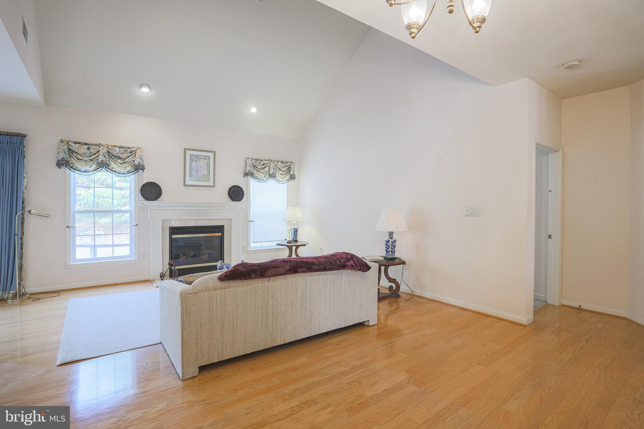 HICKORY CREST - Residential