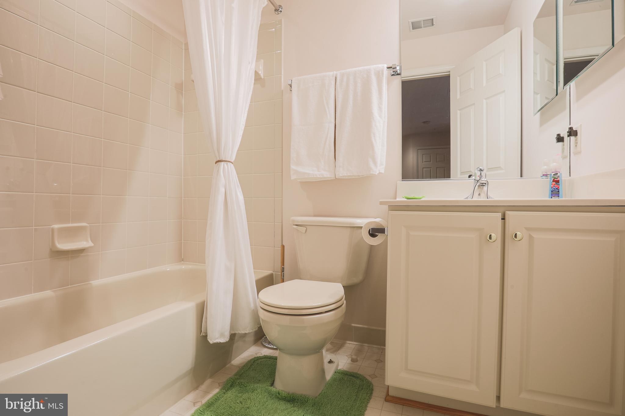 HICKORY CREST - Residential