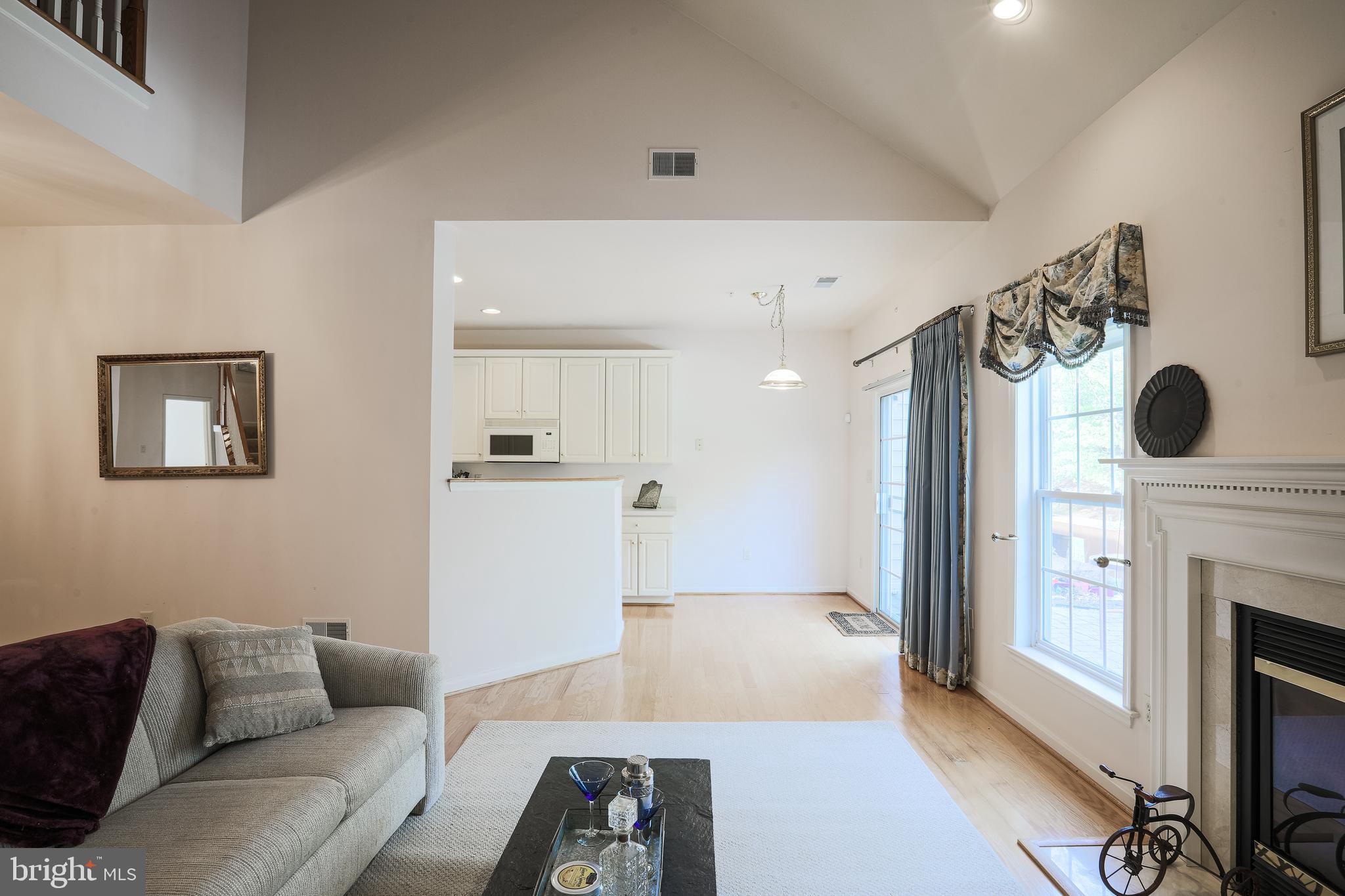 HICKORY CREST - Residential