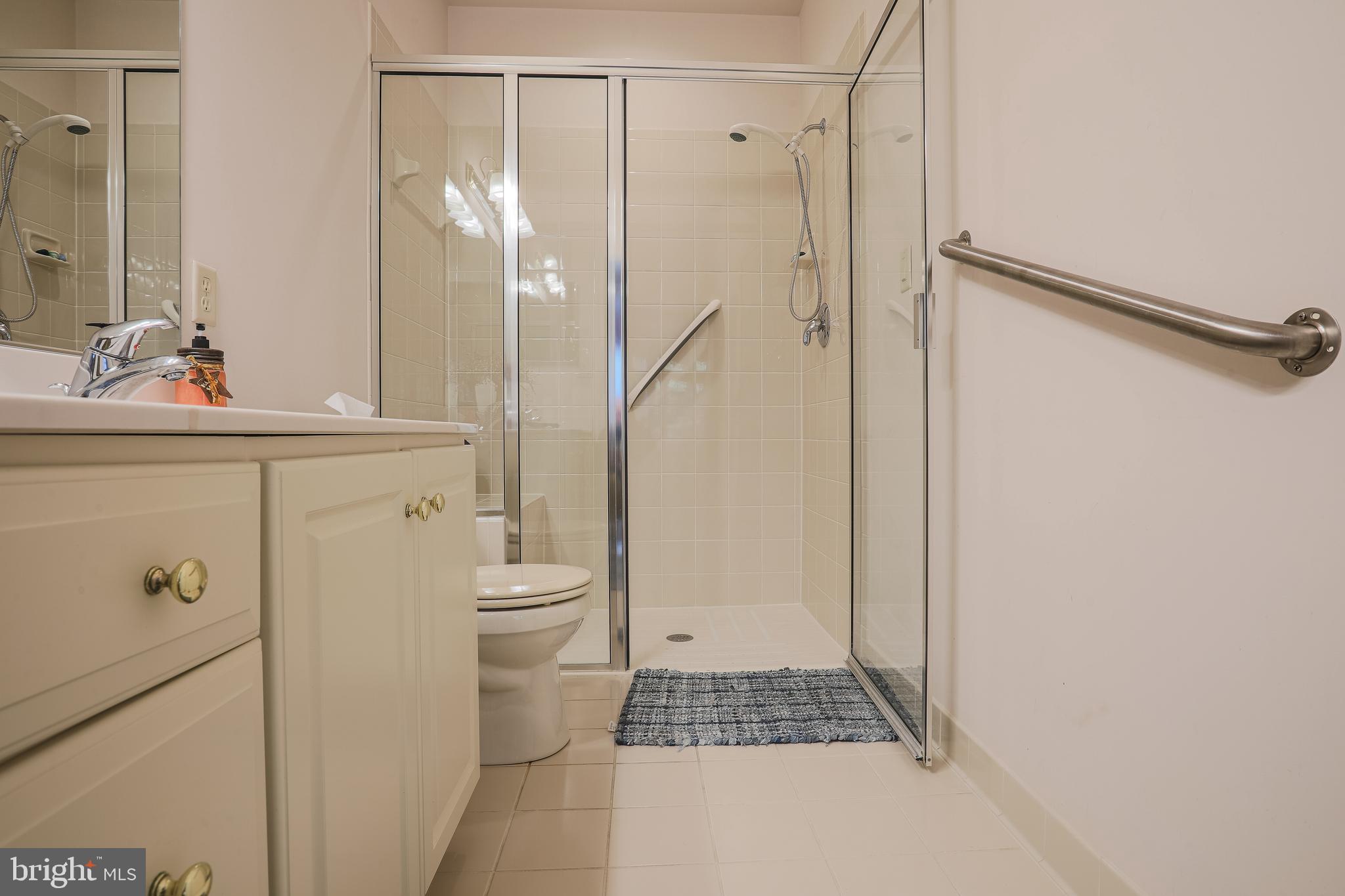 HICKORY CREST - Residential