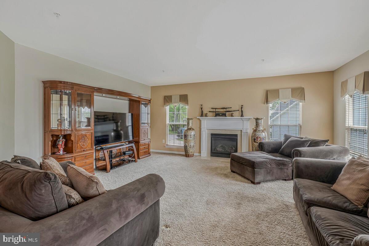 ROSE VALLEY-PLAT EIGHT> - Residential