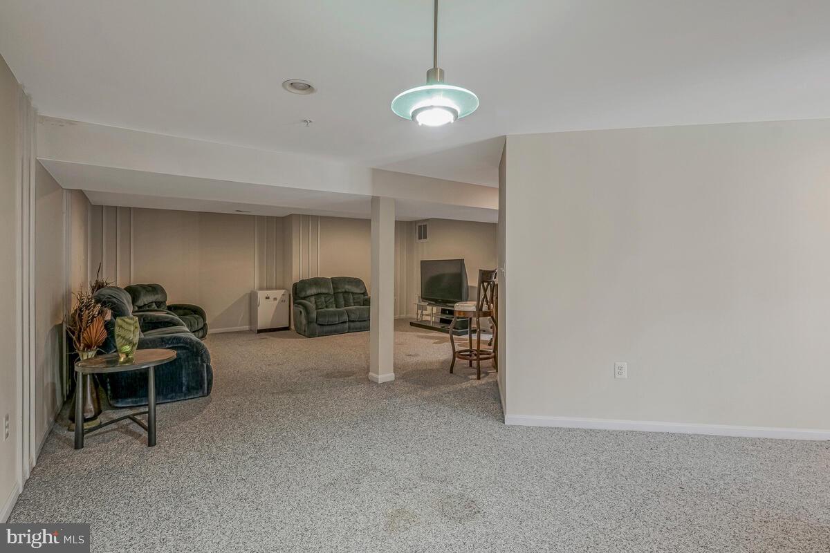 ROSE VALLEY-PLAT EIGHT> - Residential