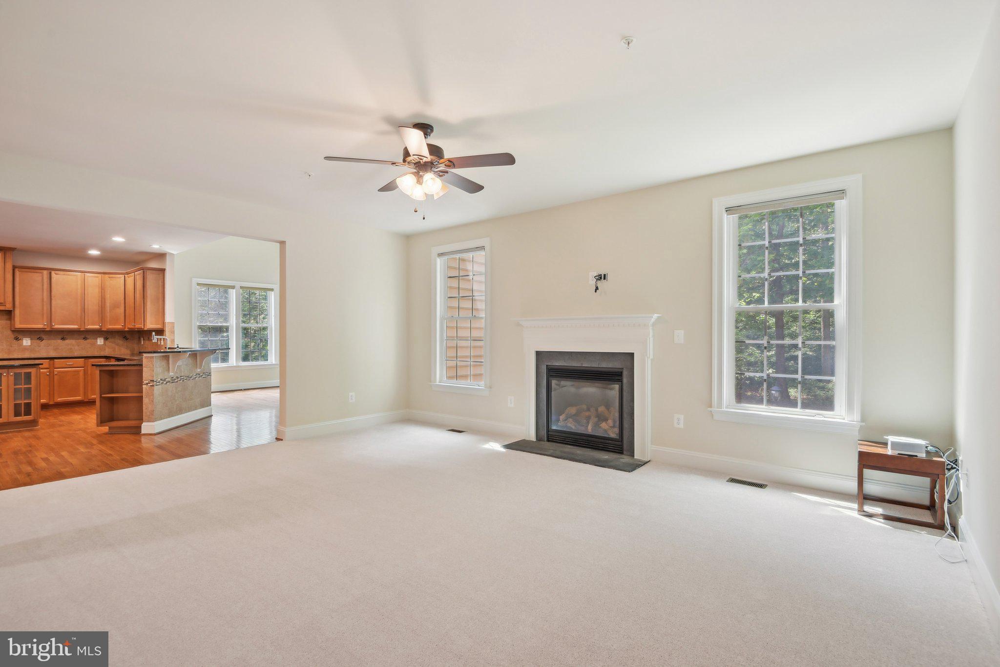 OAK CREEK - Residential