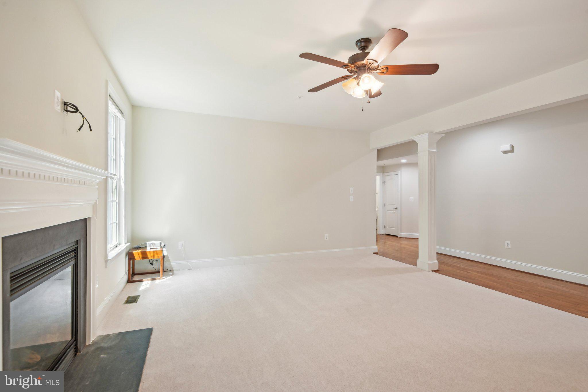 OAK CREEK - Residential