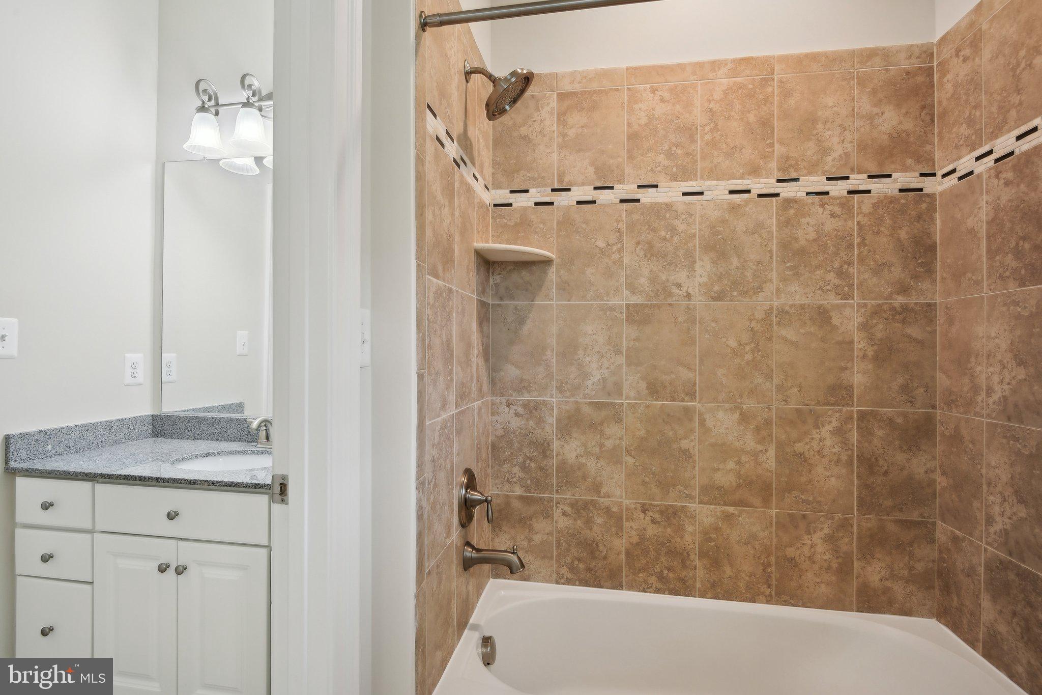 OAK CREEK - Residential