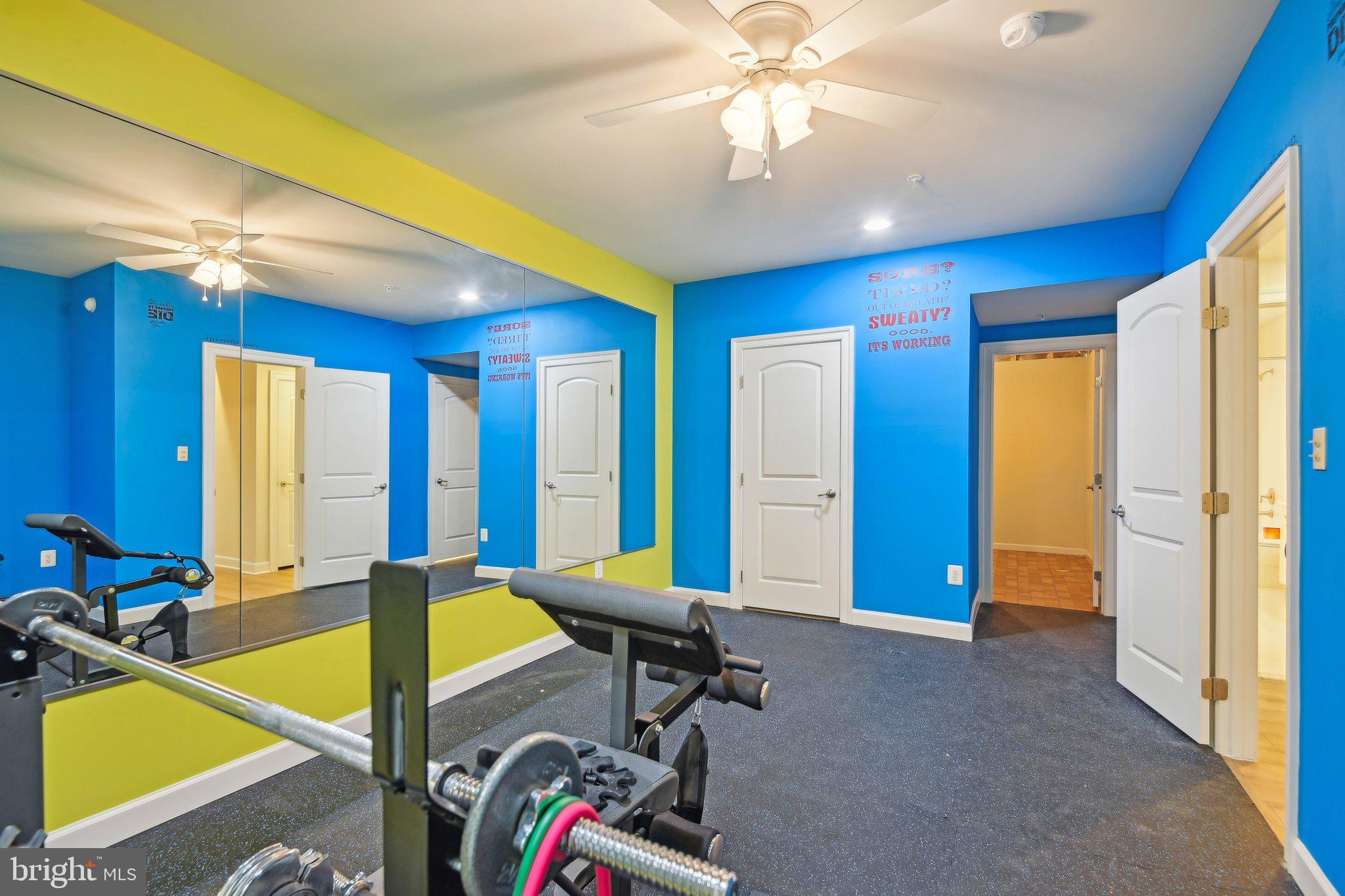 OAK CREEK - Residential