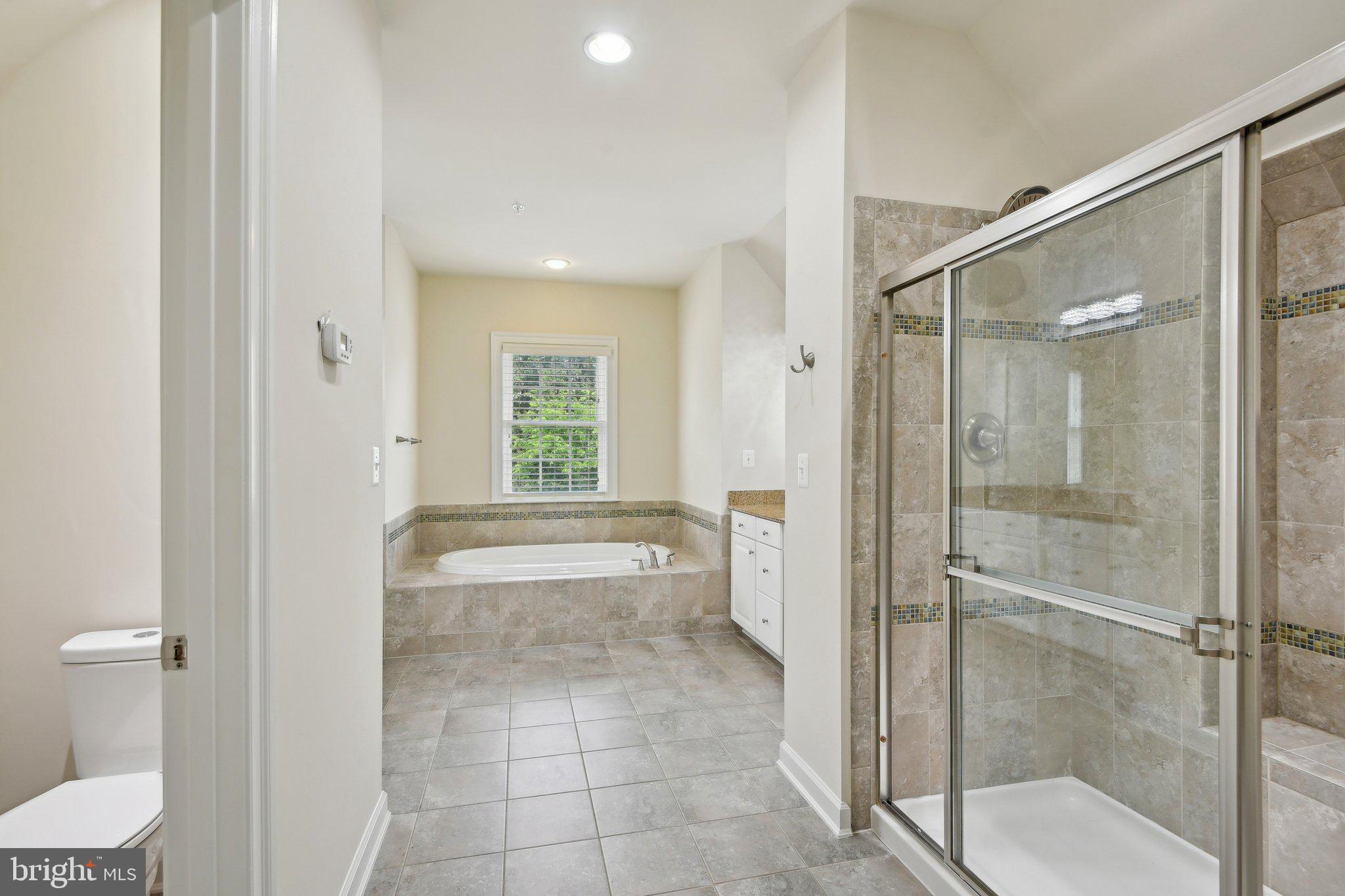 OAK CREEK - Residential