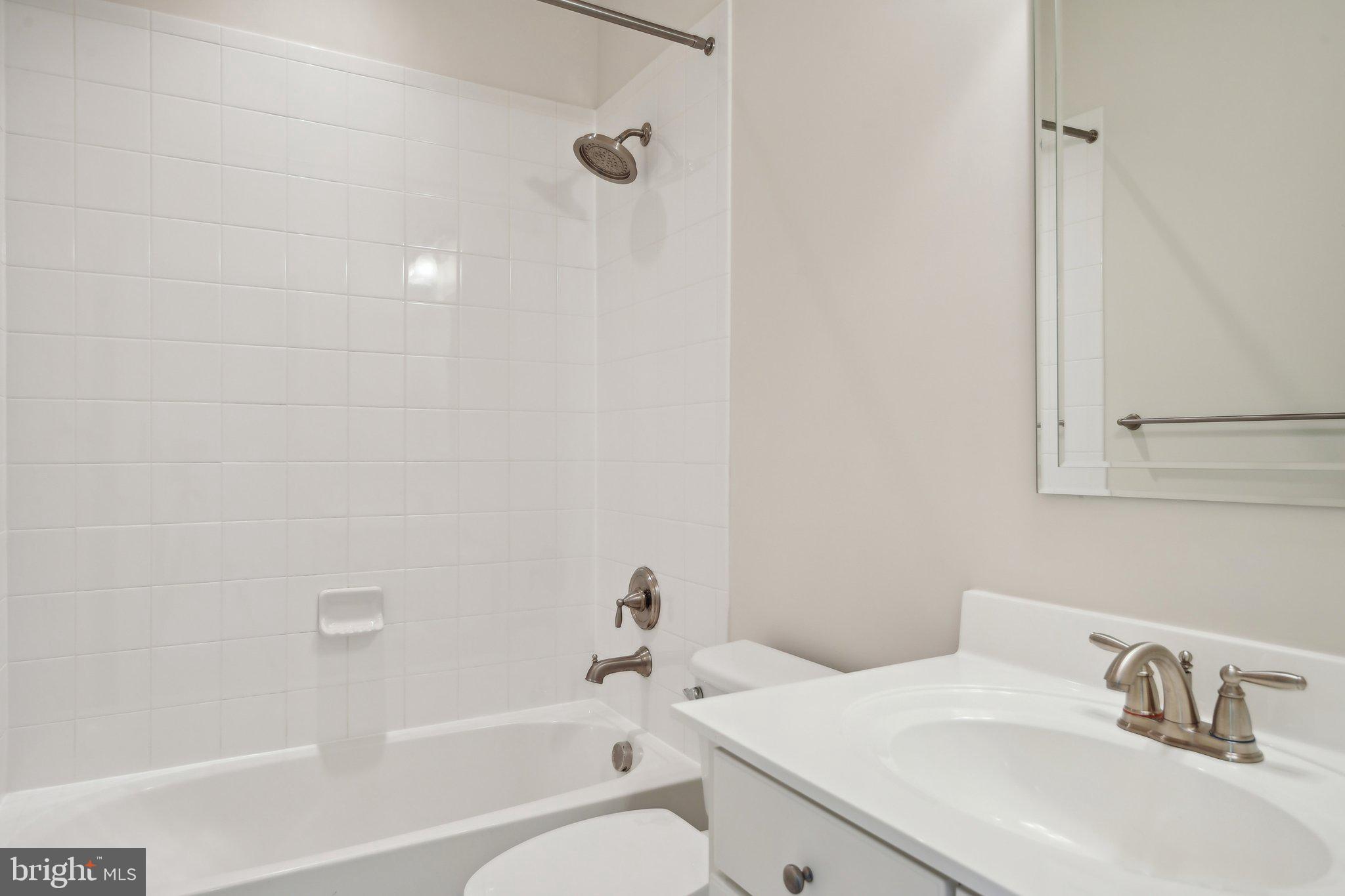 OAK CREEK - Residential