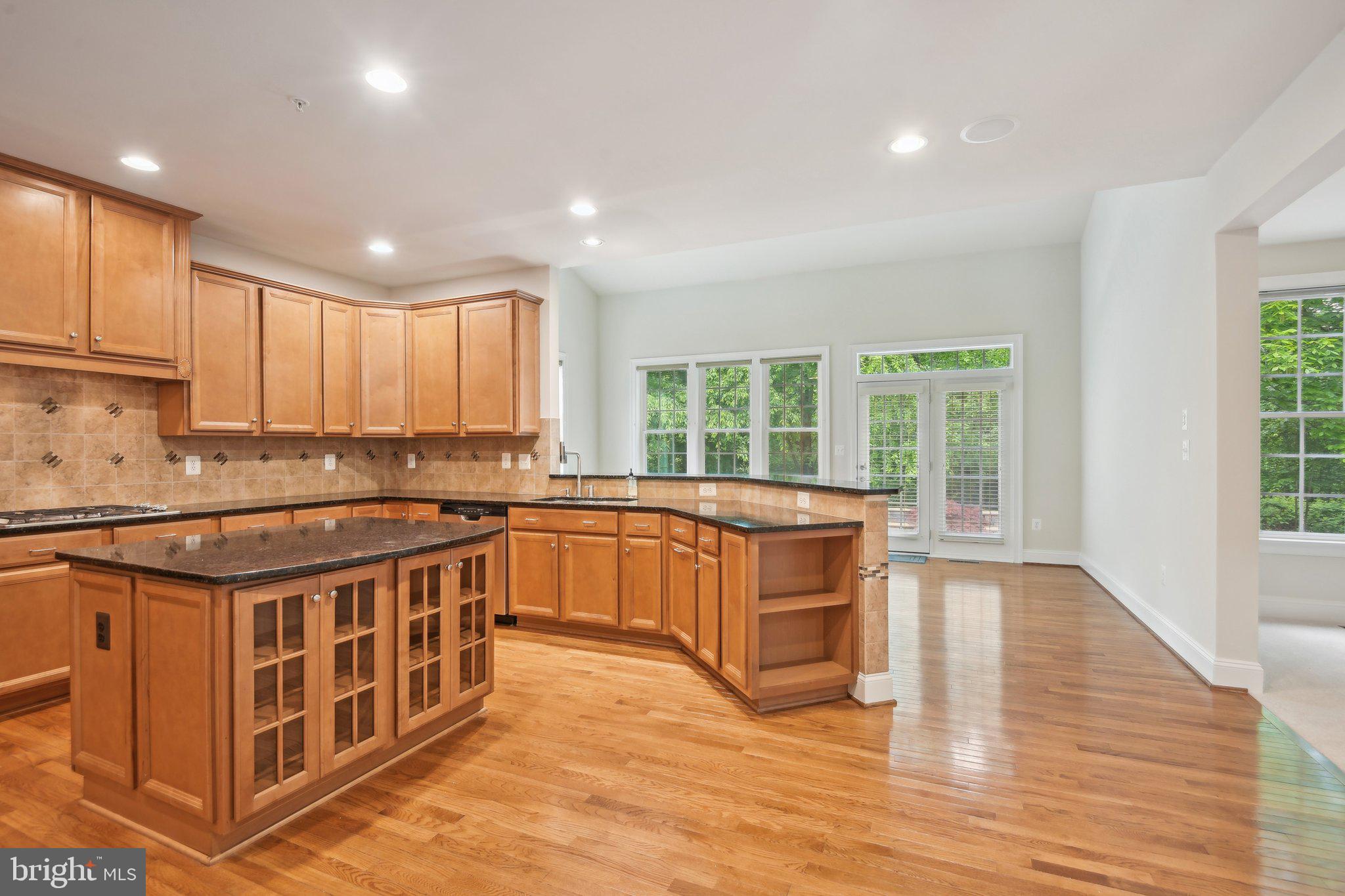 OAK CREEK - Residential