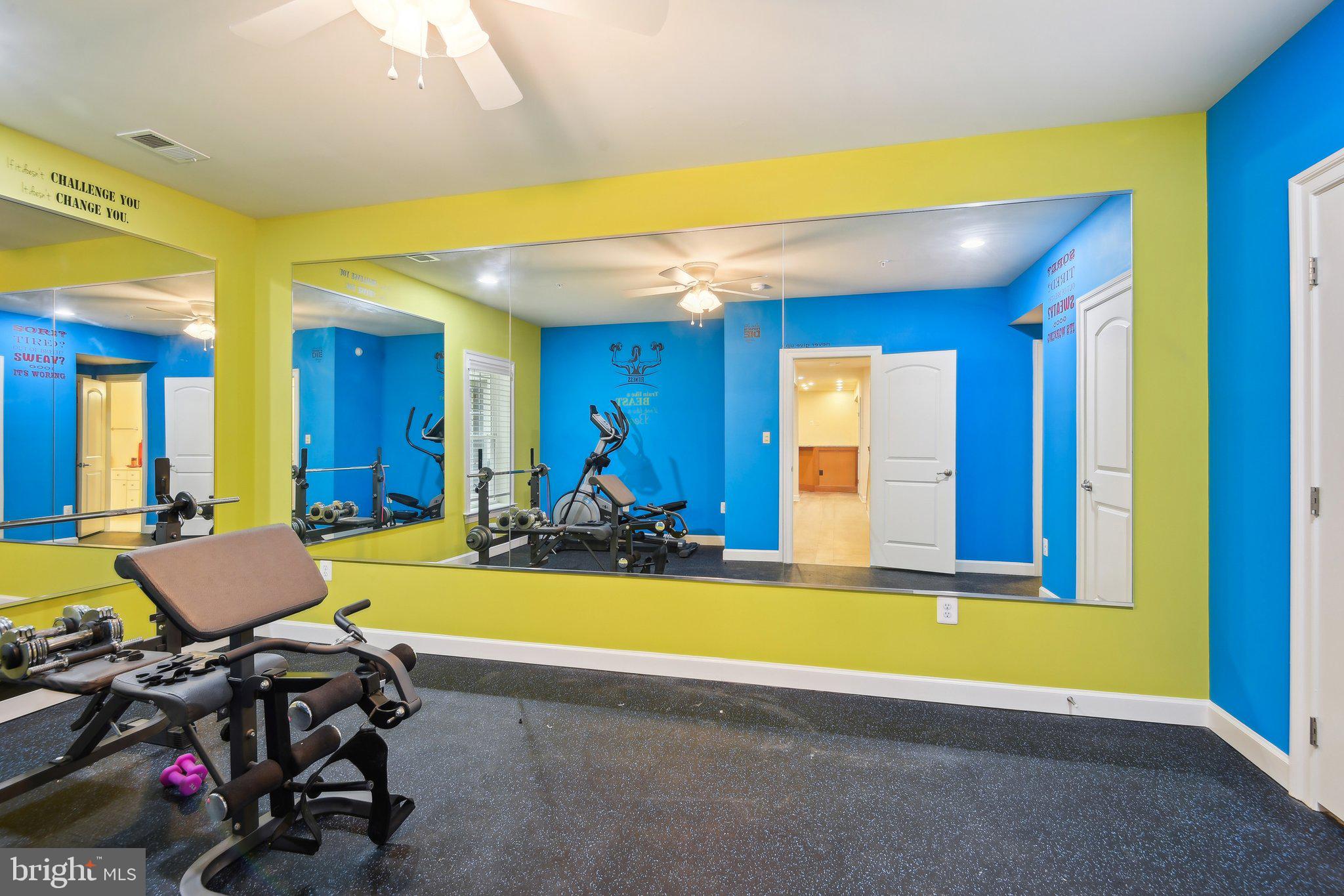 OAK CREEK - Residential