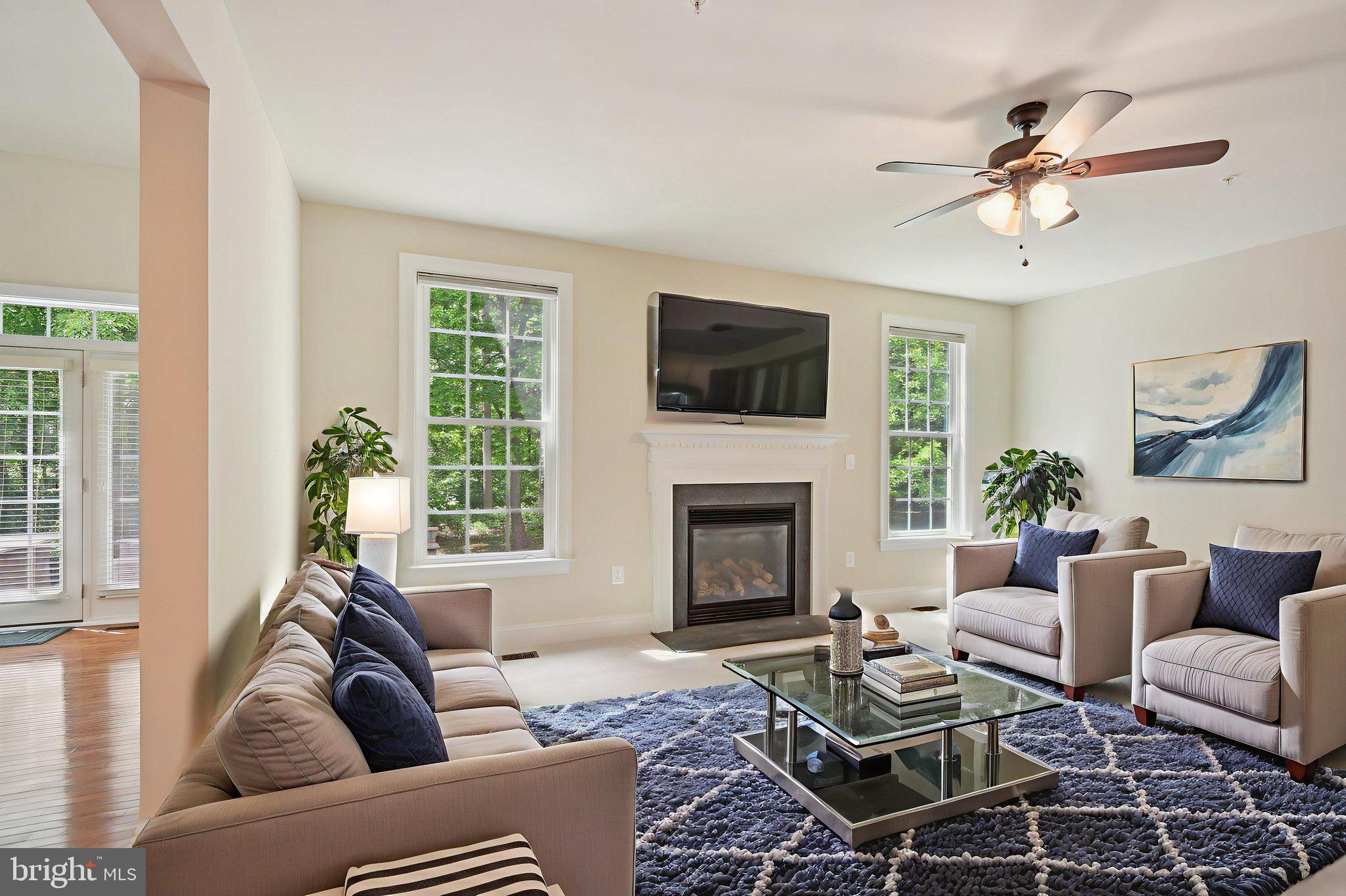 OAK CREEK - Residential