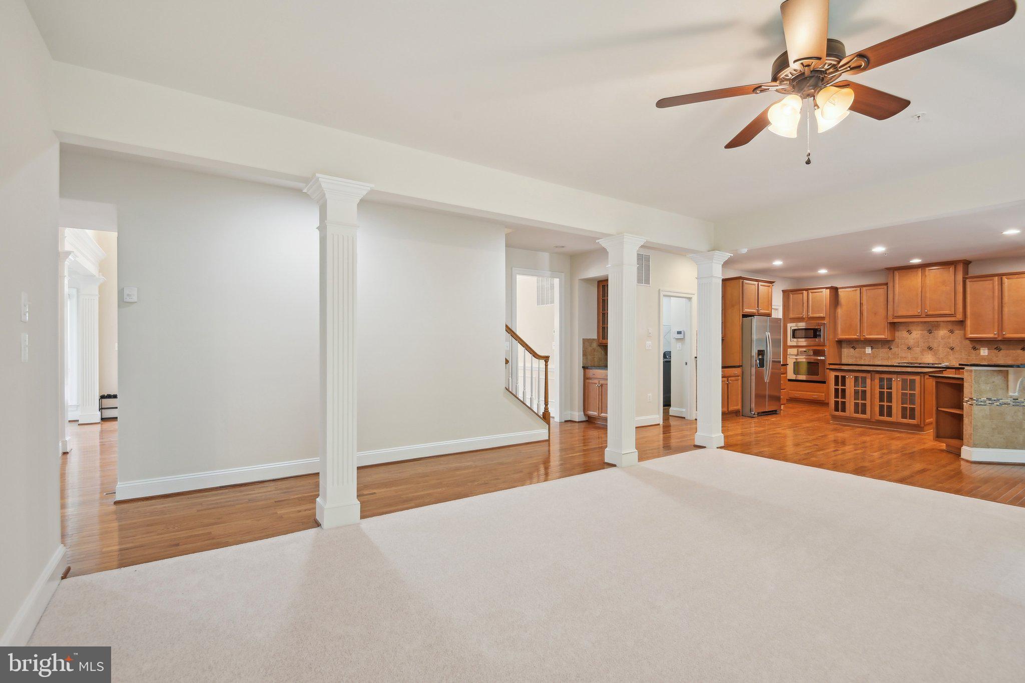 OAK CREEK - Residential