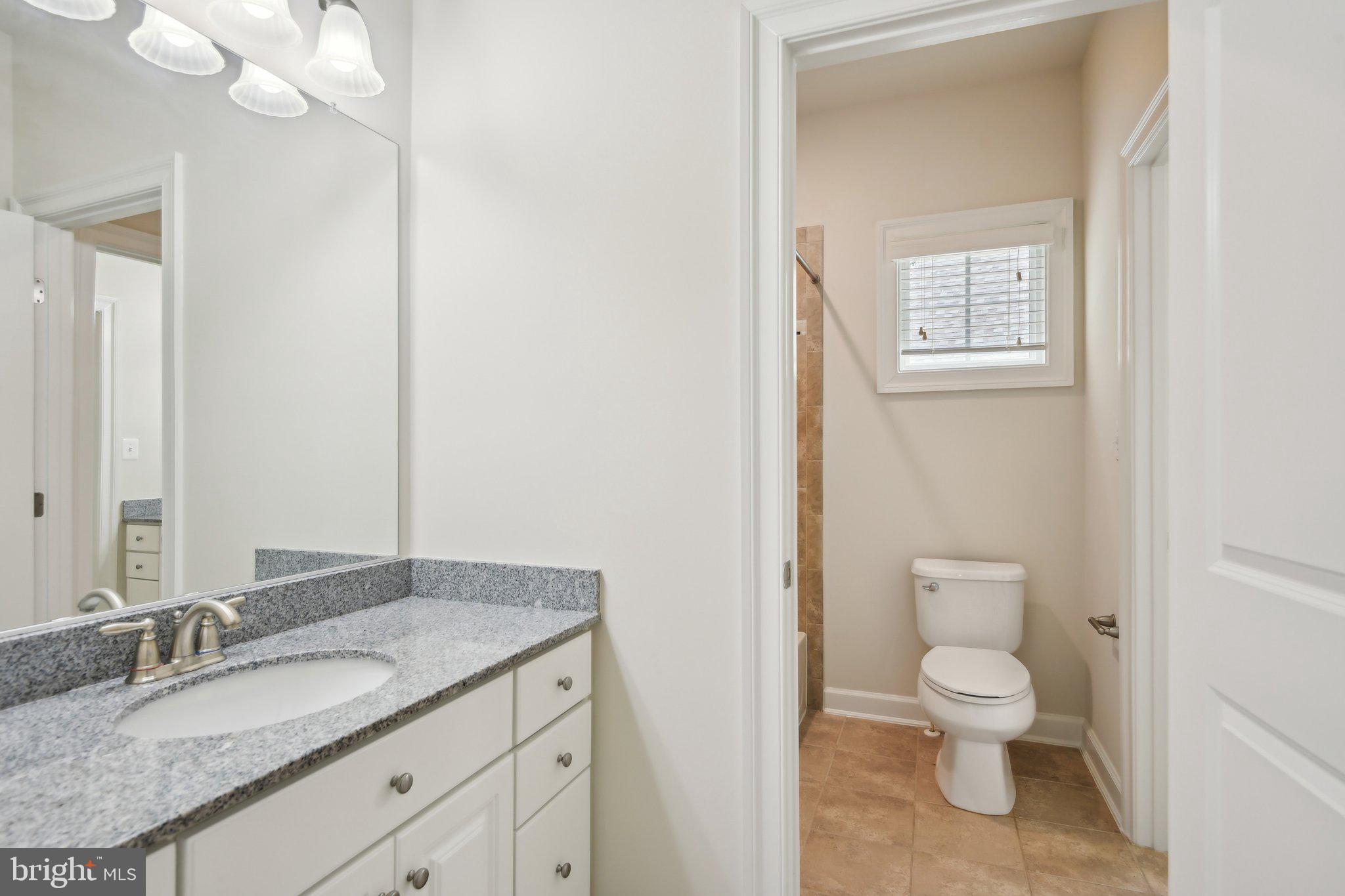 OAK CREEK - Residential