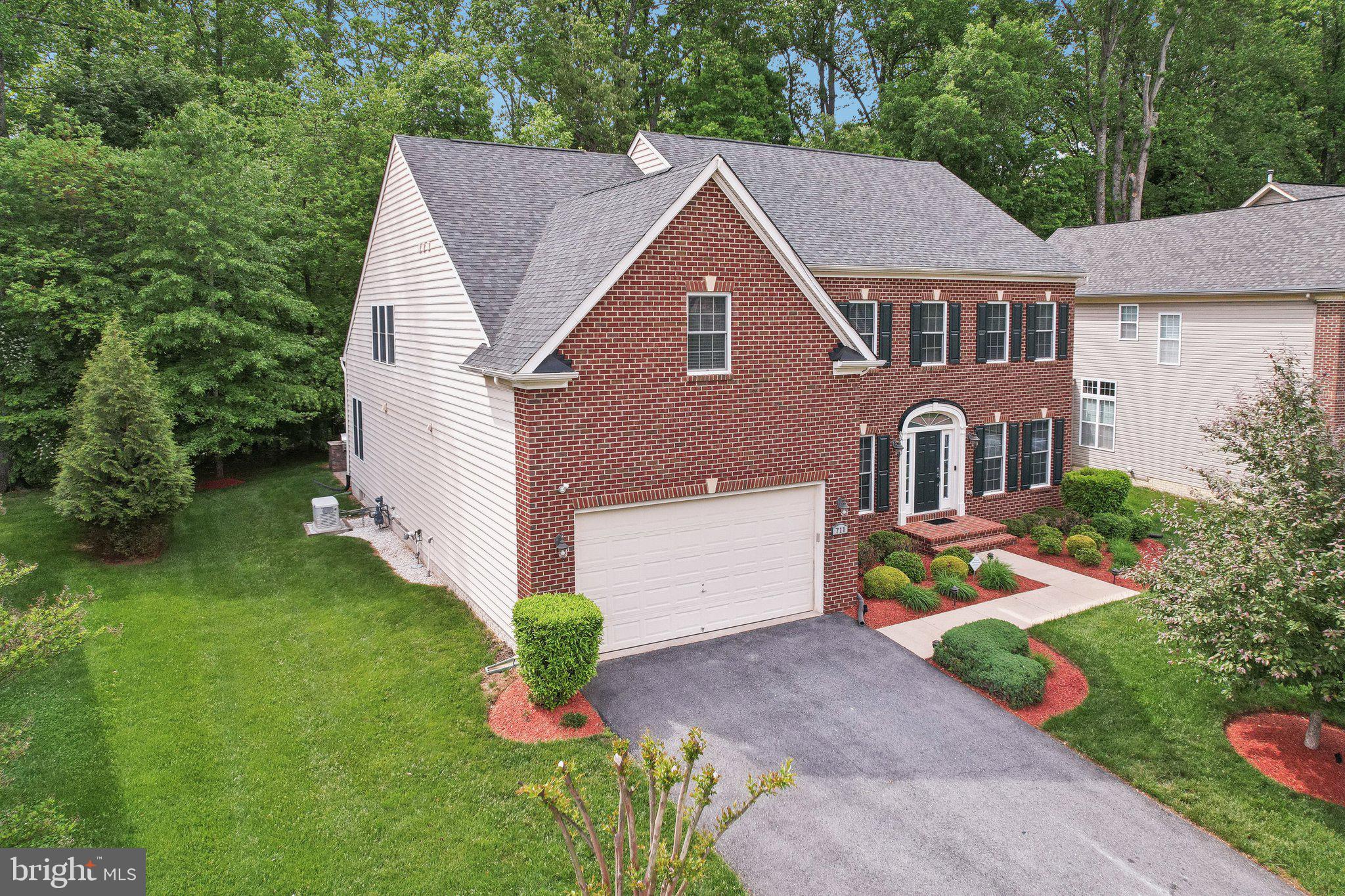 OAK CREEK - Residential