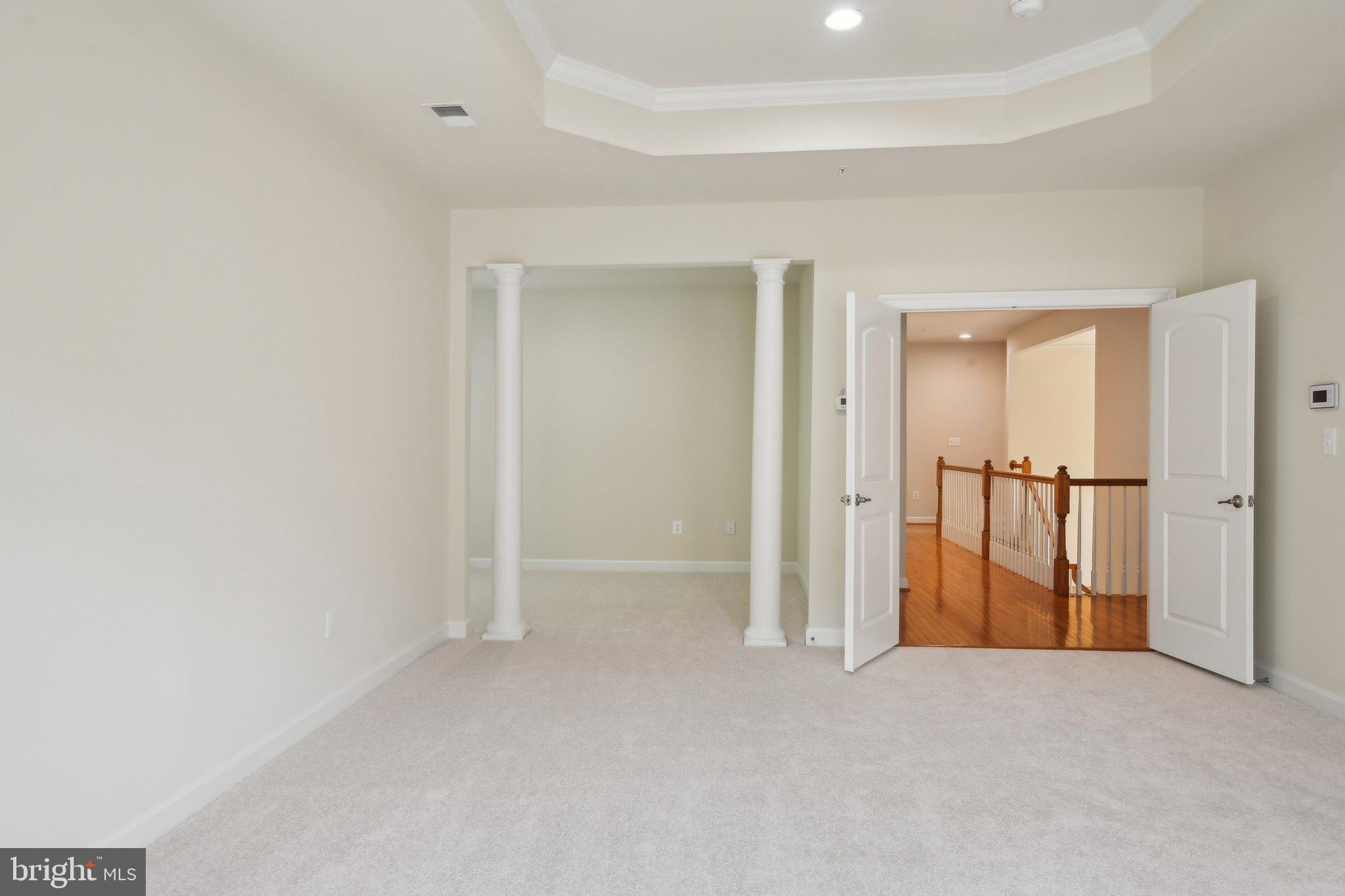 OAK CREEK - Residential