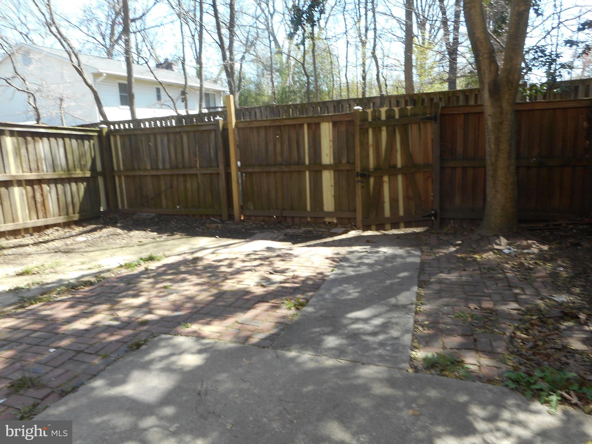 BEECHWOOD SQUARE - Residential