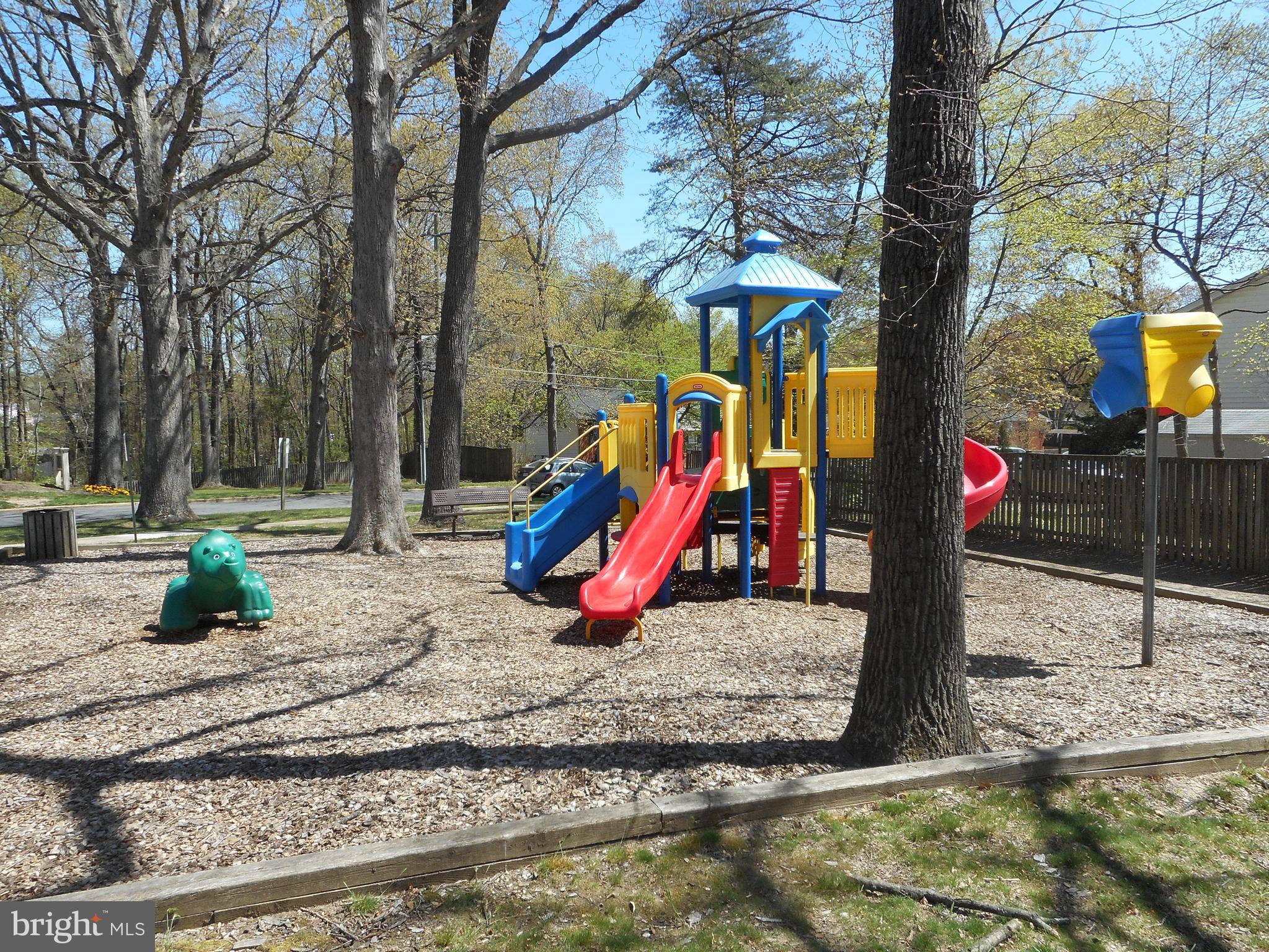 BEECHWOOD SQUARE - Residential