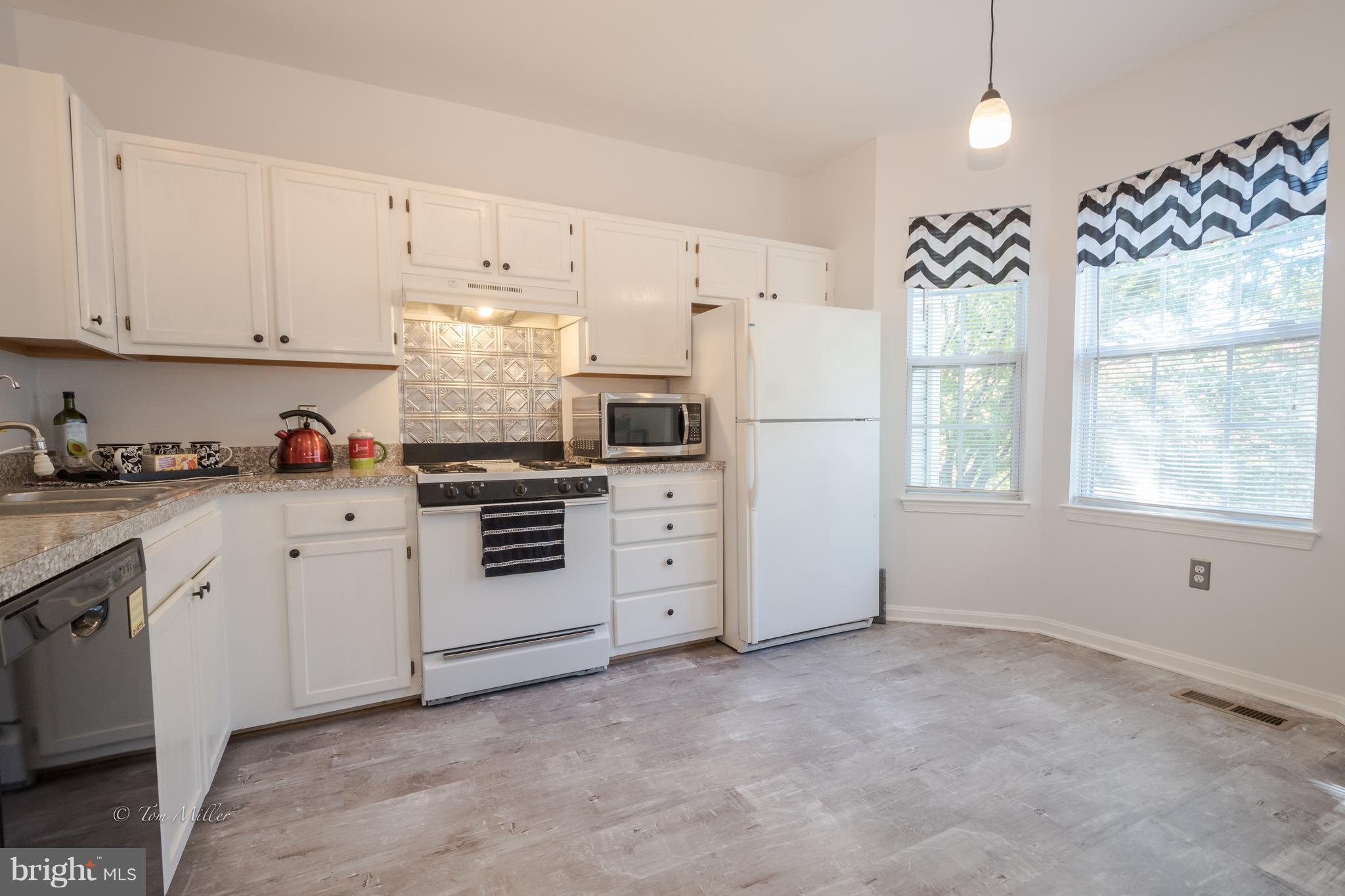 SUMMER WOODS - Residential