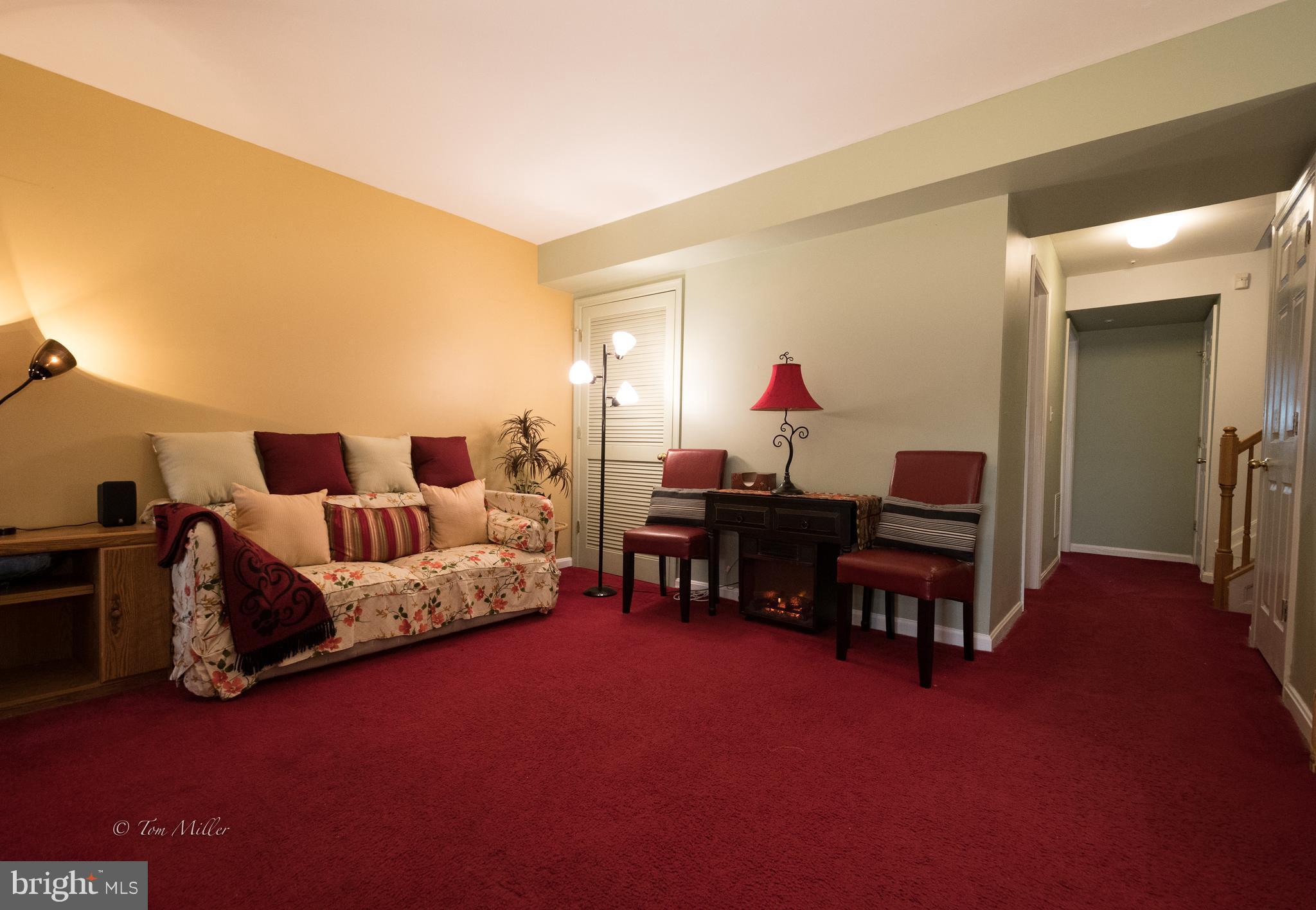 SUMMER WOODS - Residential