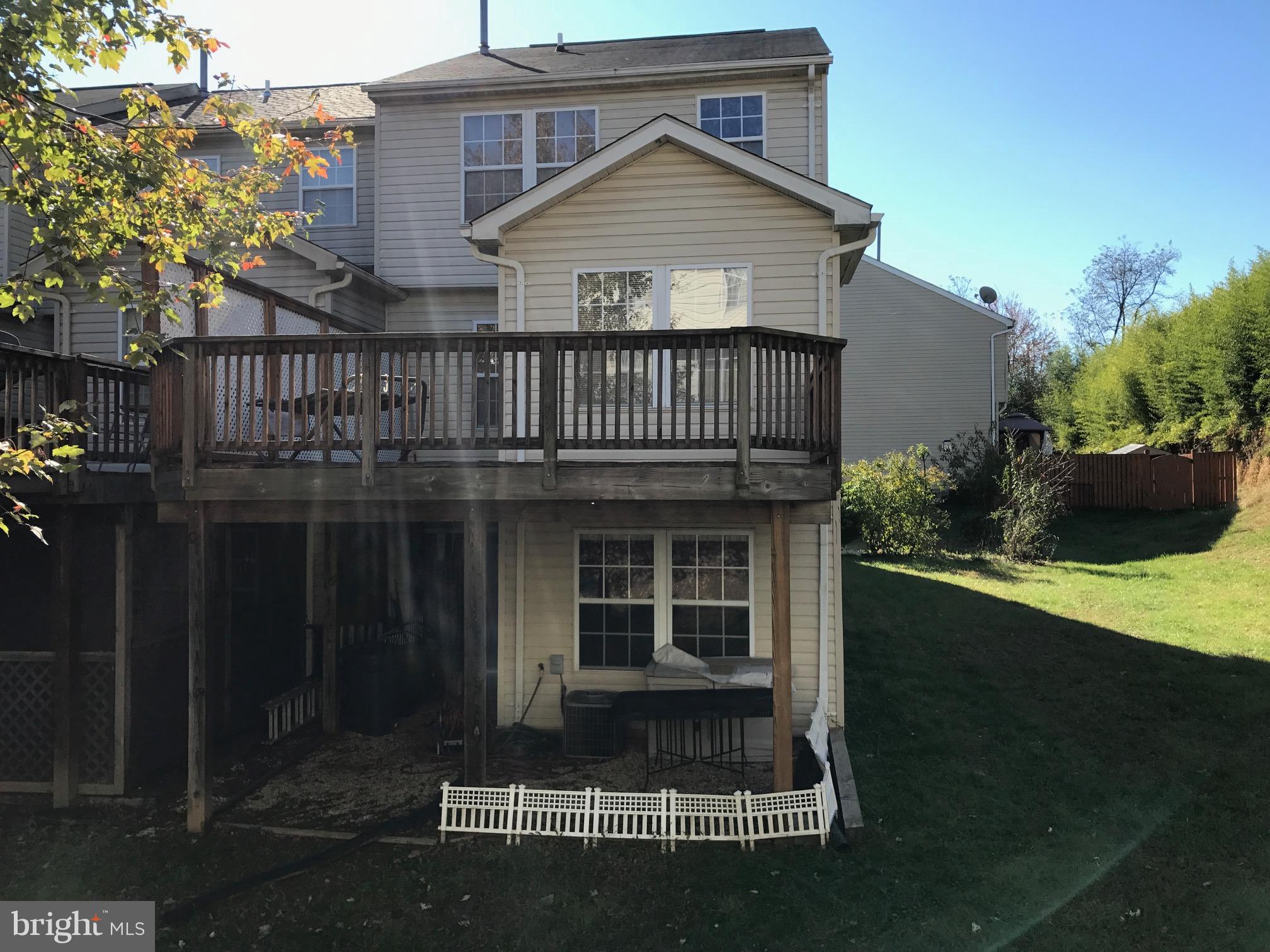 SUMMER WOODS - Residential