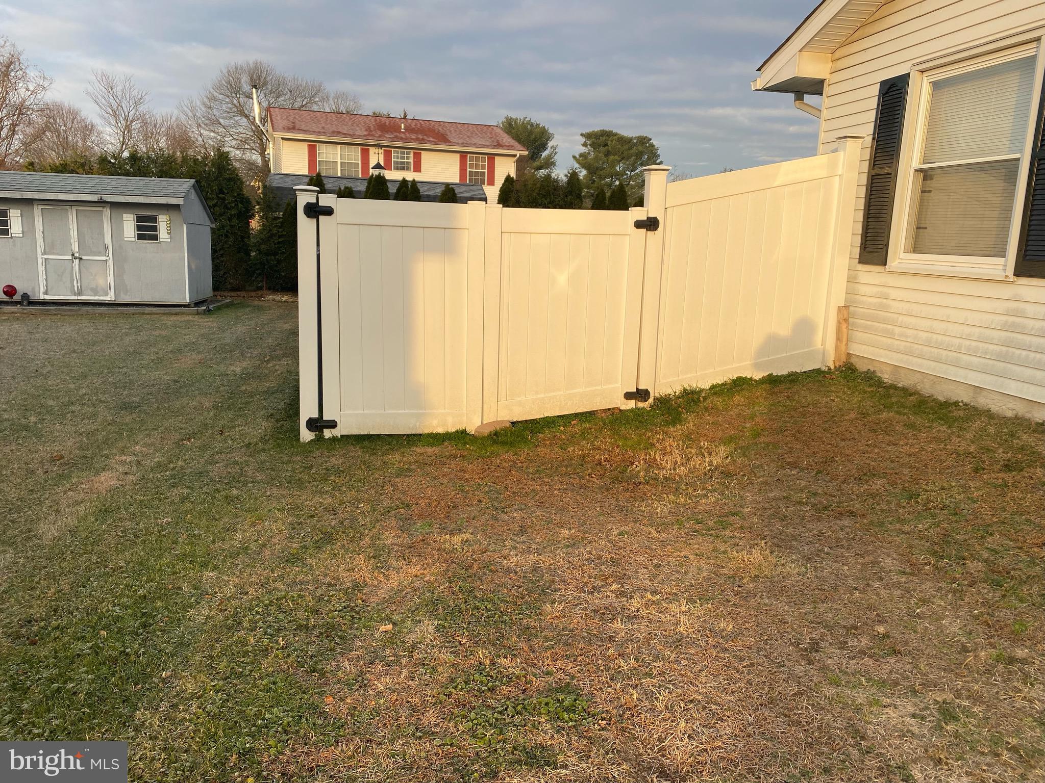 EDGEWATER VILLAGE - Residential