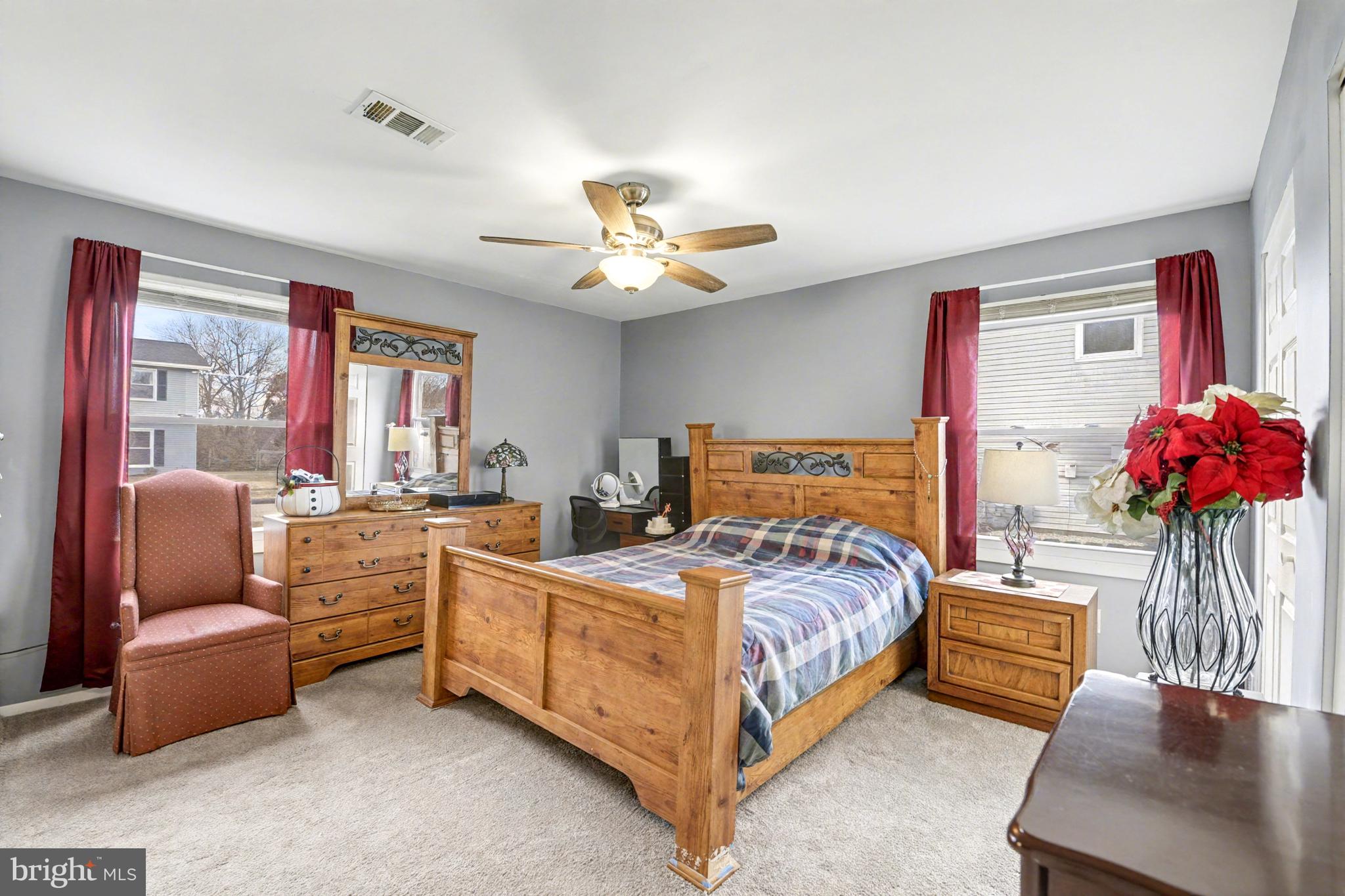 EDGEWATER VILLAGE - Residential