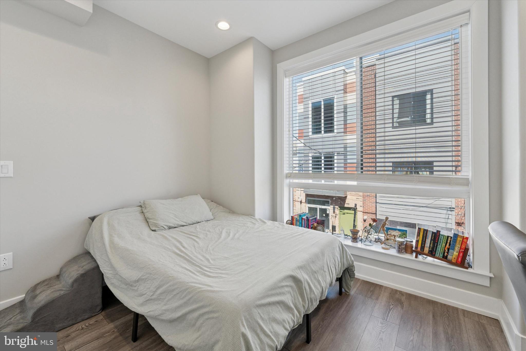 LOWER MOYAMENSING - Residential Lease