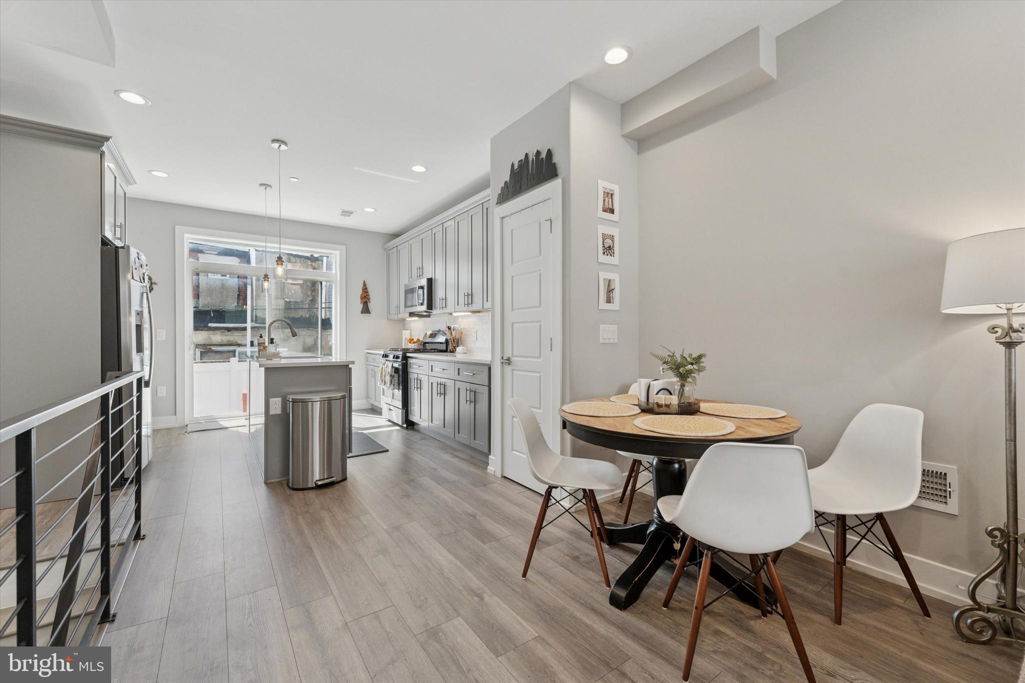 LOWER MOYAMENSING - Residential Lease