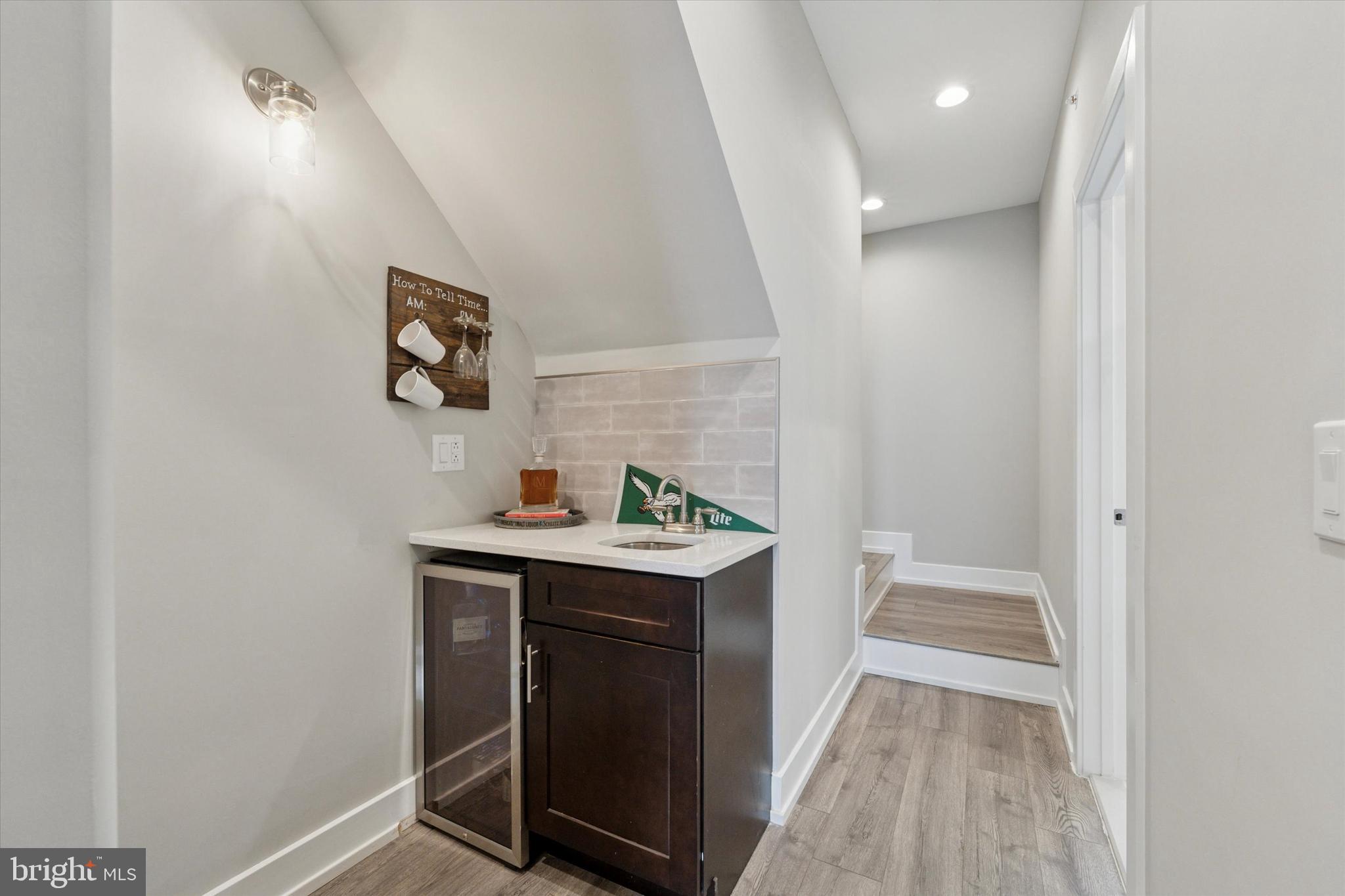 LOWER MOYAMENSING - Residential Lease