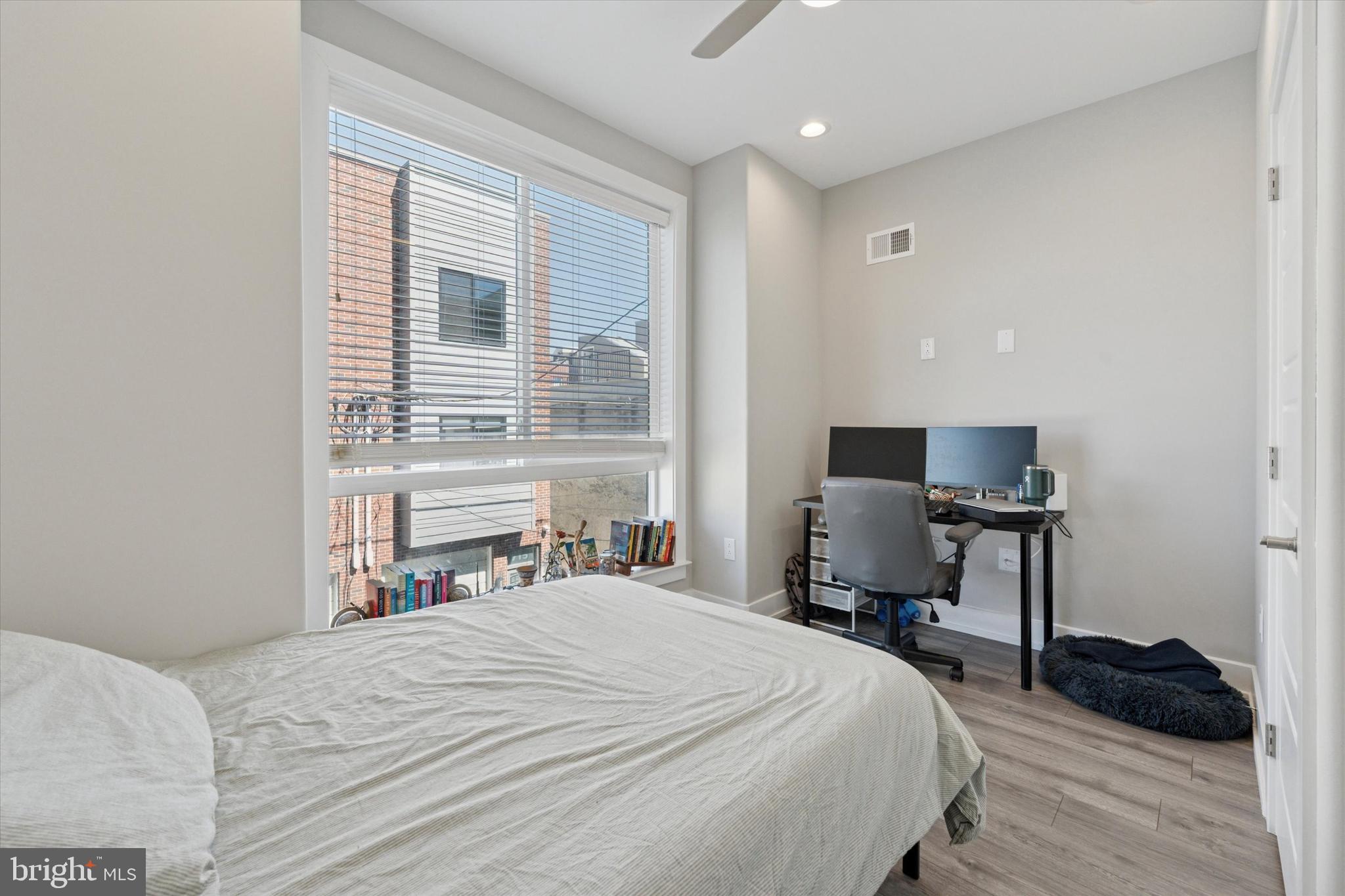 LOWER MOYAMENSING - Residential Lease