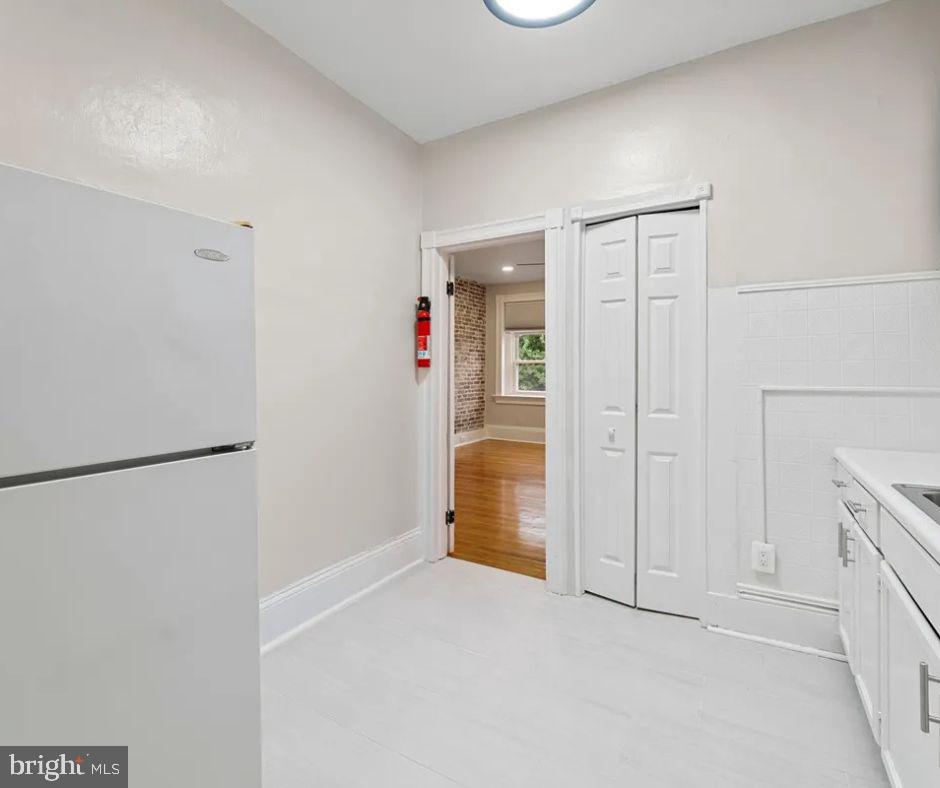 CHARLES VILLAGE - Residential Lease