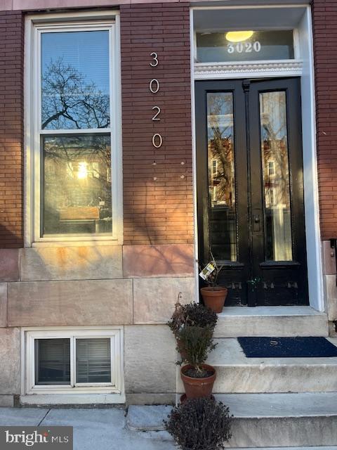 CHARLES VILLAGE - Residential Lease