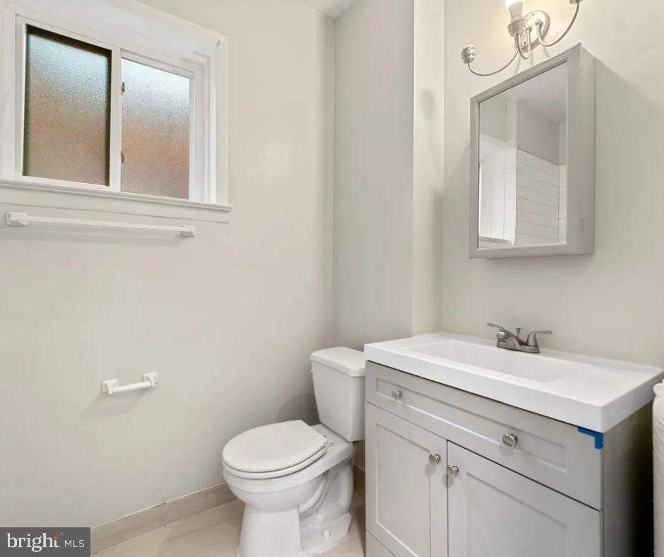 CHARLES VILLAGE - Residential Lease