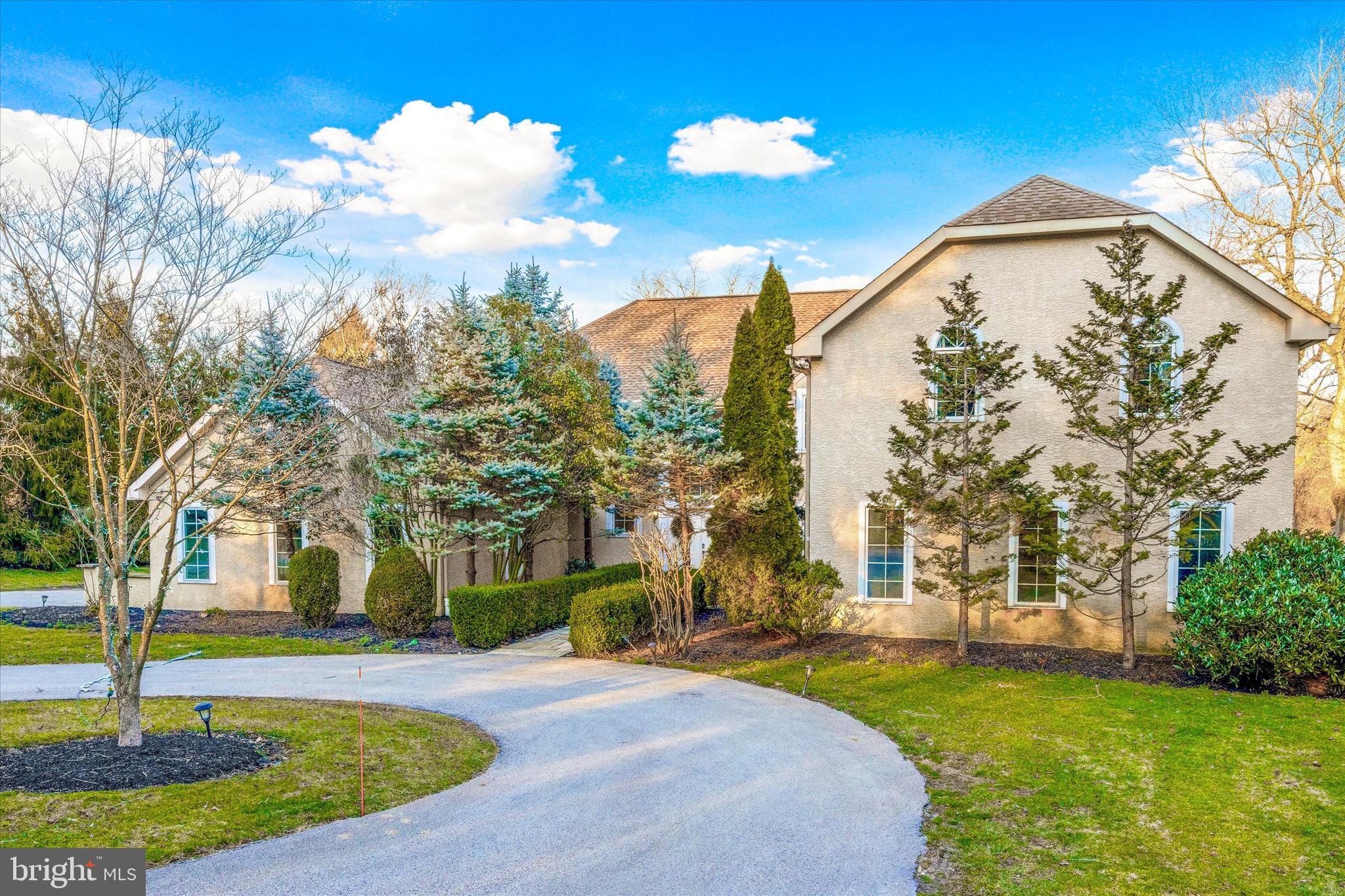 GLADWYNE - Residential