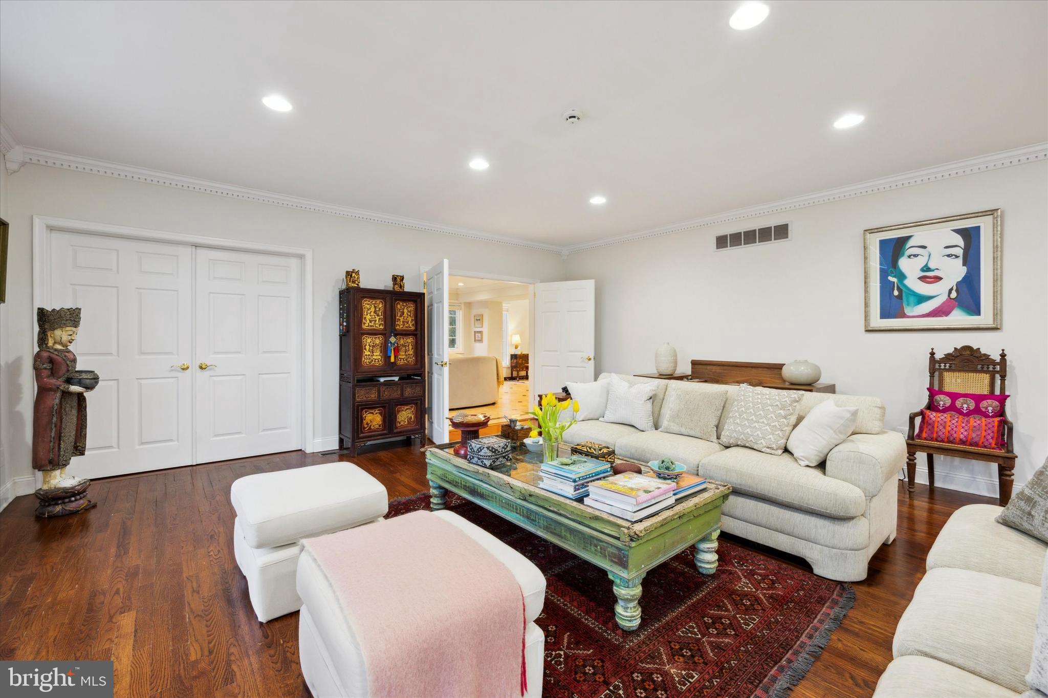 GLADWYNE - Residential