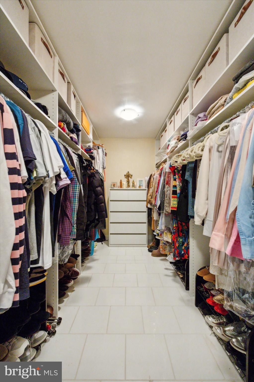 GLADWYNE - Residential