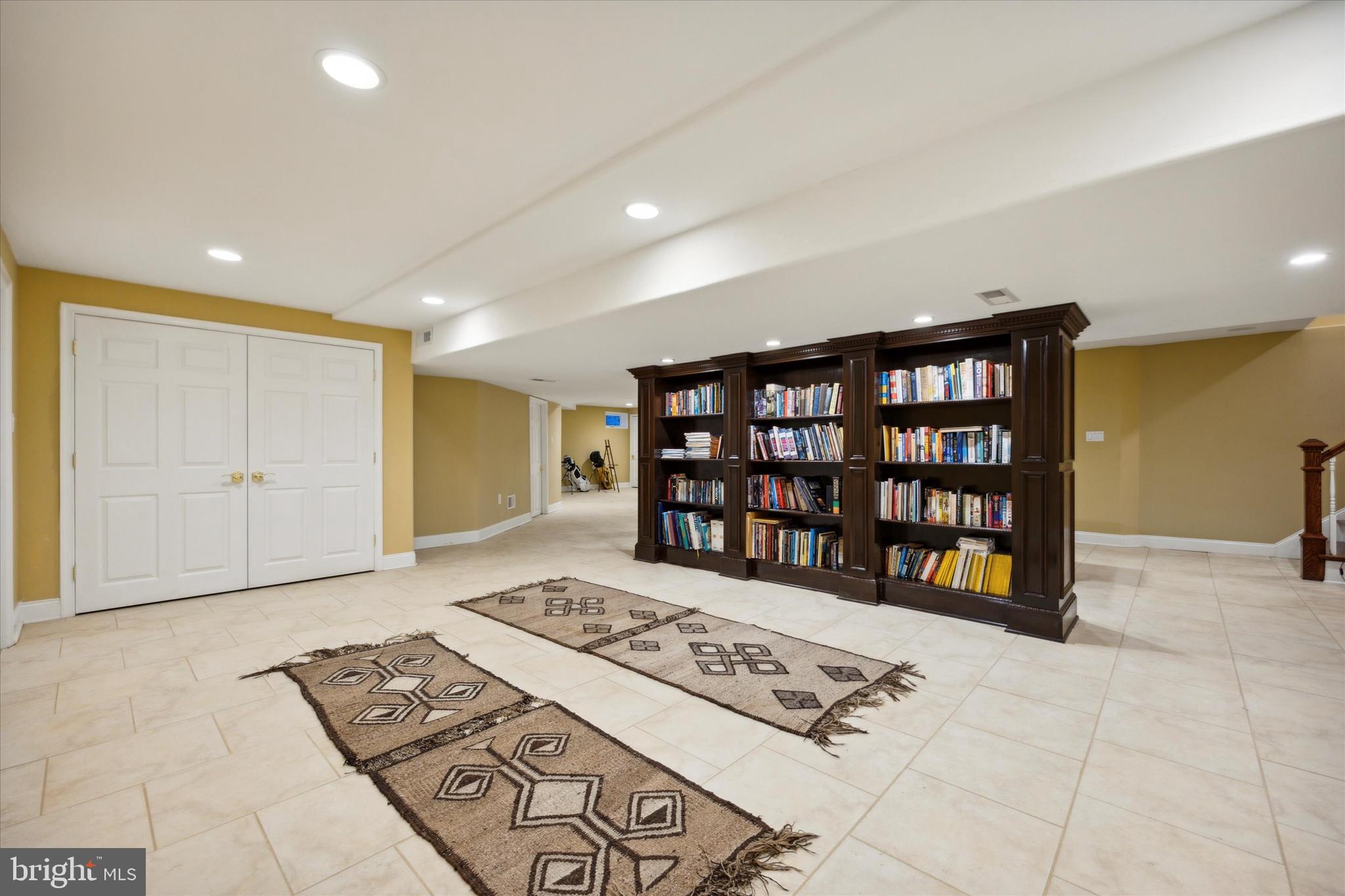 GLADWYNE - Residential